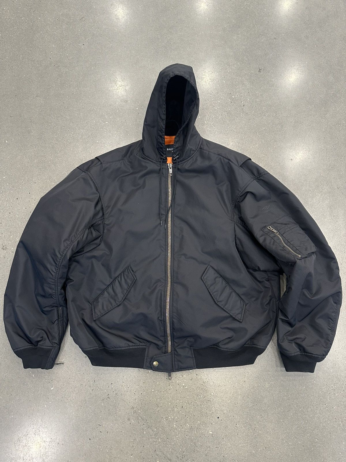 Balenciaga Balenciaga 3B Nylon Bomber SS22 Size US XL / EU 56 / 4 - 1 Thumbnail