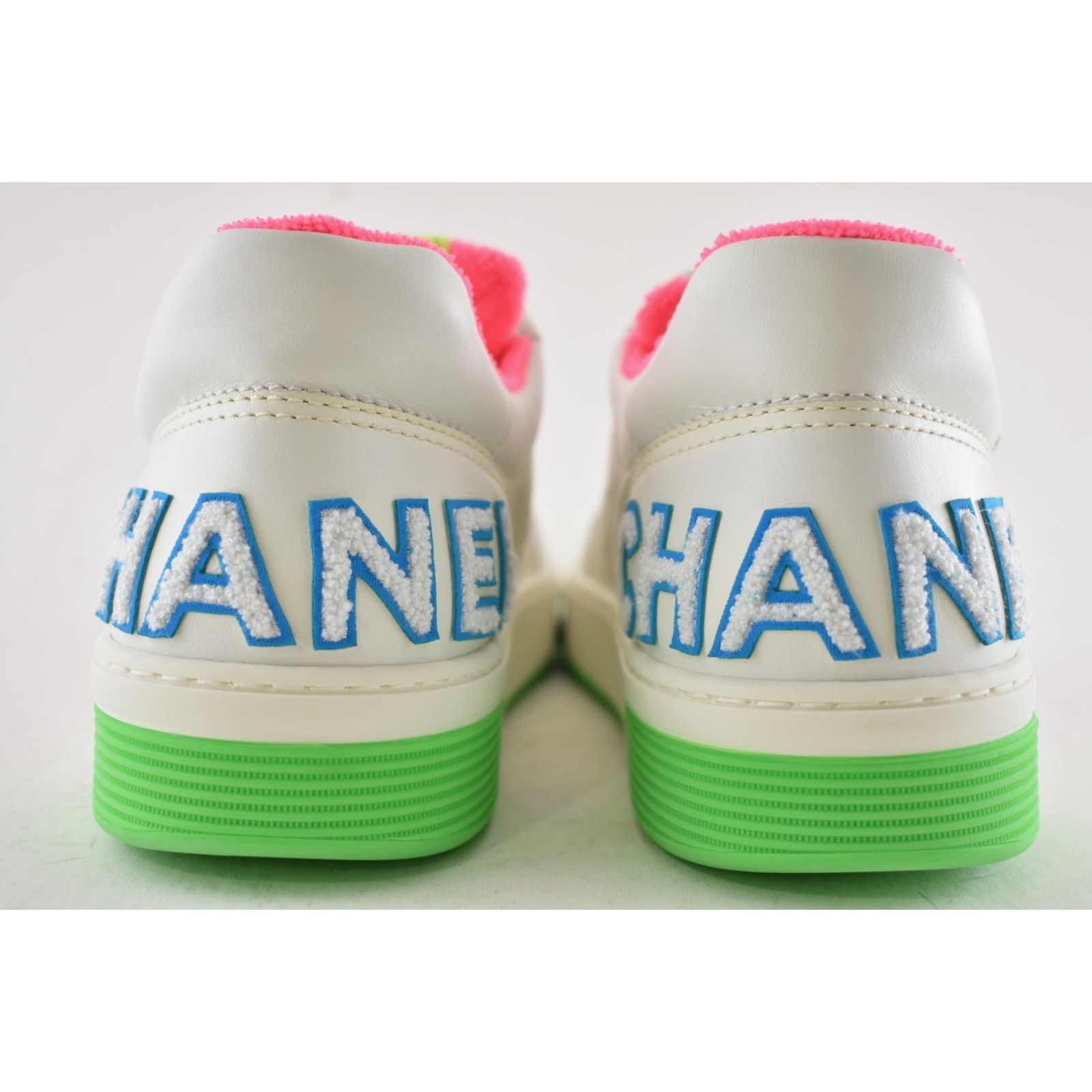 Chanel Chanel Mens 20P White Multicolor Neon CC Logo Flat Runner Size US 11 / EU 44 - 10 Thumbnail