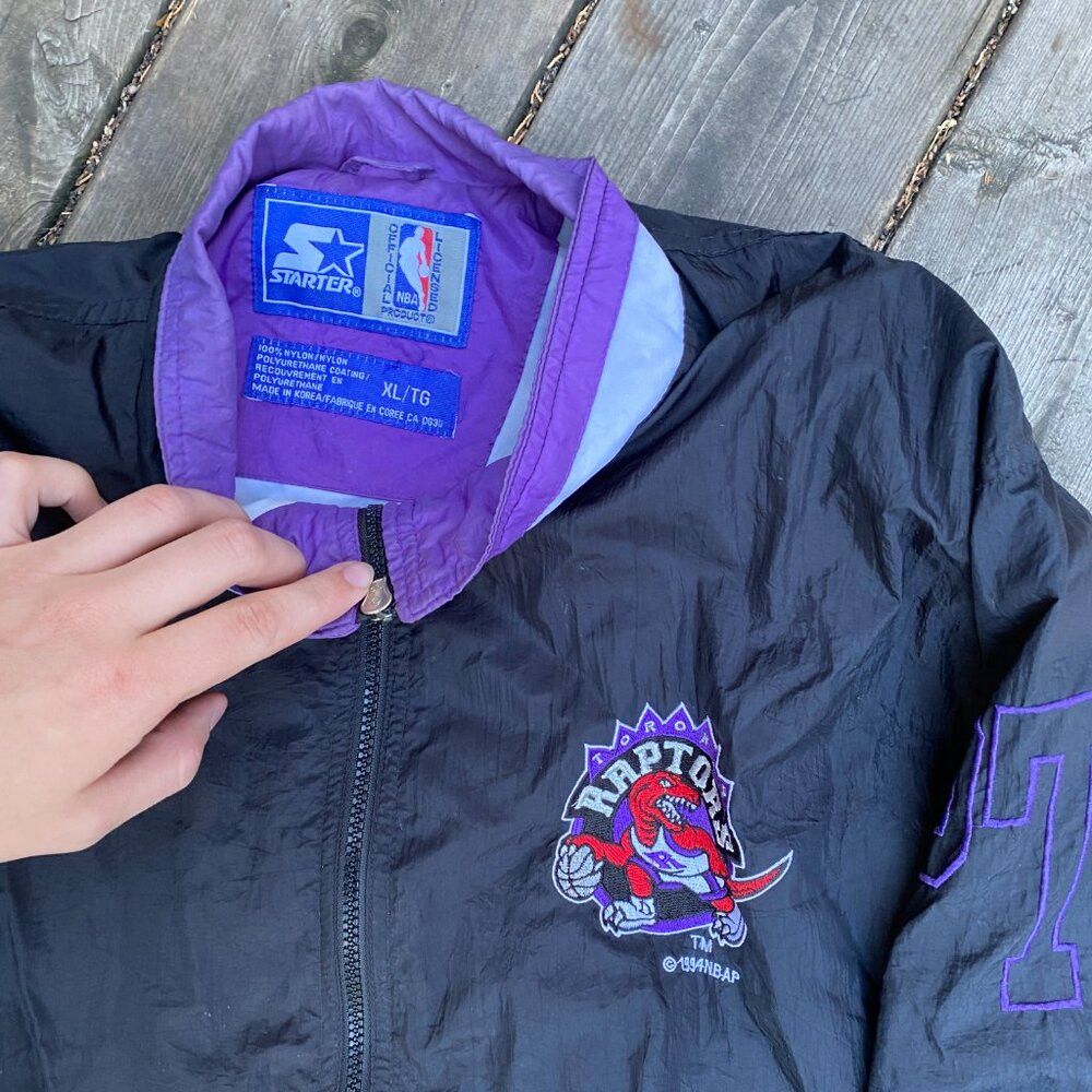 Starter Vintage Starter NBA Toronto Raptors Embroidered Windbreaker Size US XL / EU 56 / 4 - 6 Thumbnail