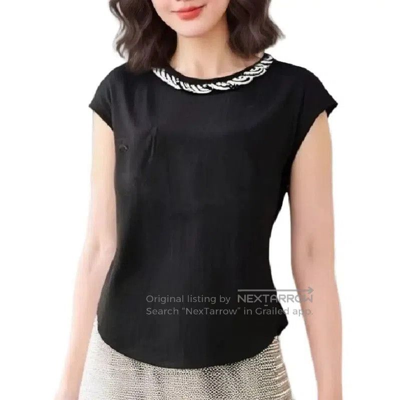 Chanel Black Cotton Sleeveless T-Shirt .
