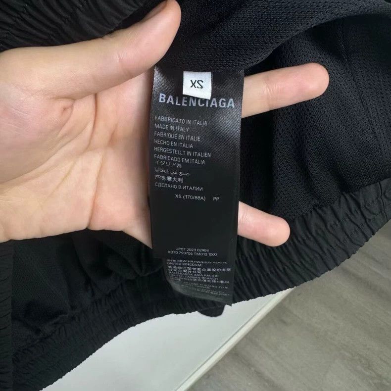 Balenciaga balenciaga embroidered logo zip Size US XS / EU 42 / 0 - 6 Thumbnail