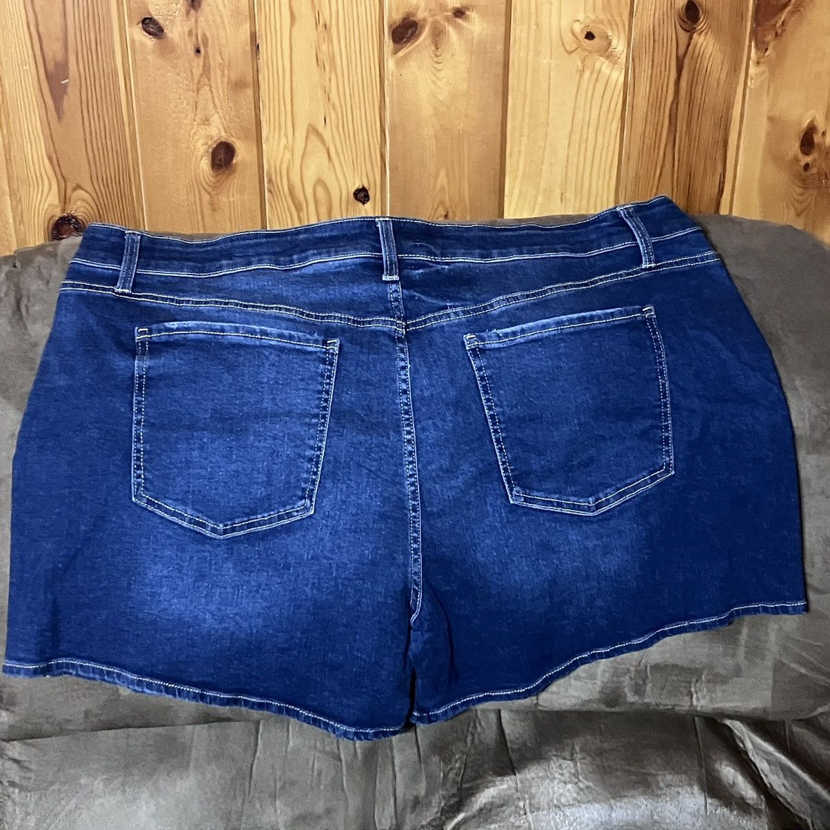 Other Plus Size 24W Shorts Size 42" / US 20 - 2 Thumbnail