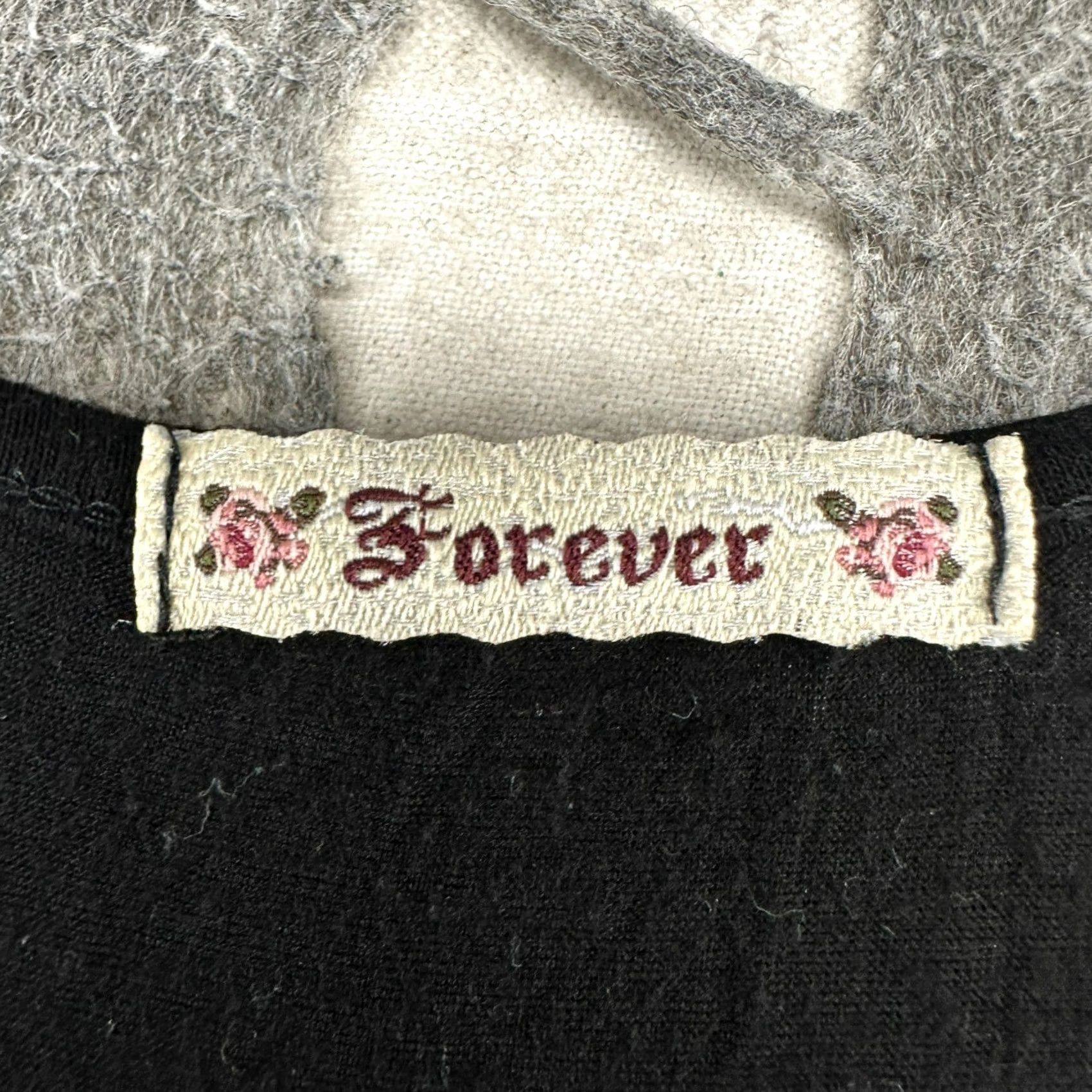 Forever 21 VINTAGE Forever 21 Tank Womens Small Black Sleeveless Ruffle Solid Logo 90s Dressy? Size S / US 4 / IT 40 - 2 Thumbnail