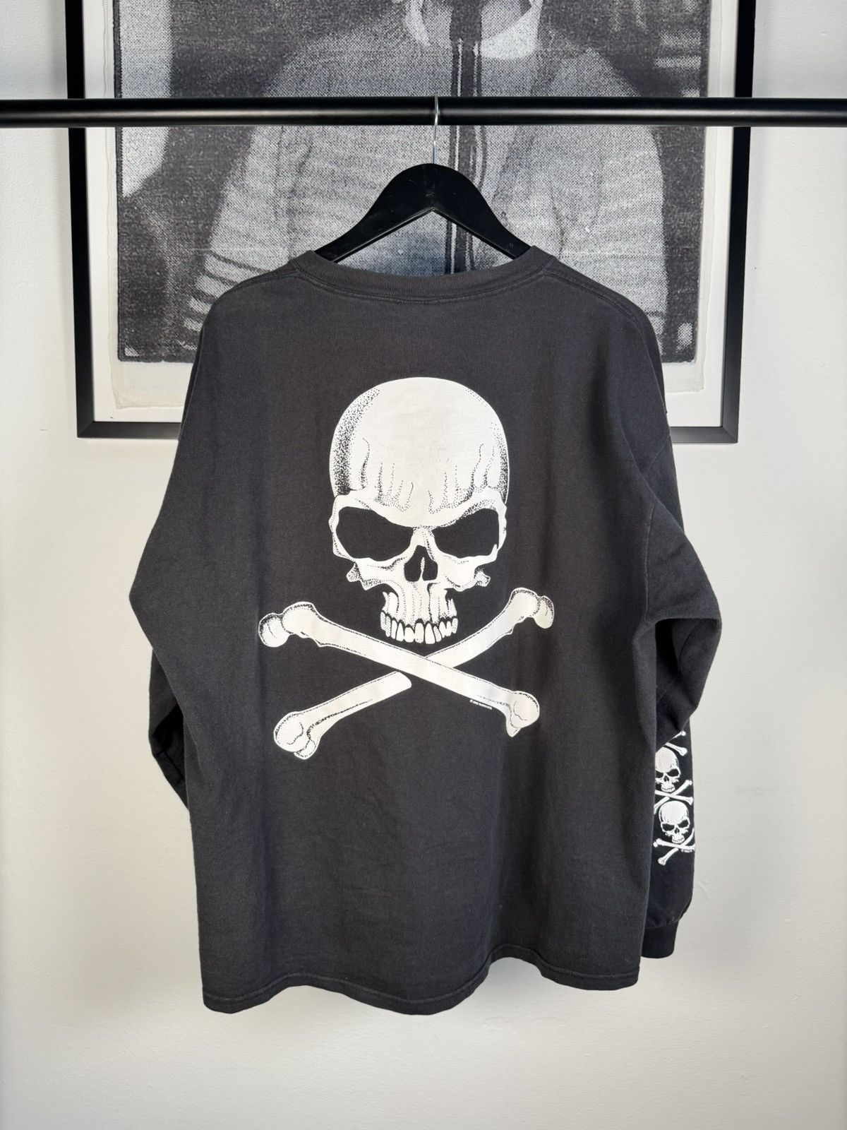 Vintage FADED 2002 ☠️ FASHION VICTIM SKULL & CROSSBONES LONG SLEEVE Size US XL / EU 56 / 4 - 5 Thumbnail