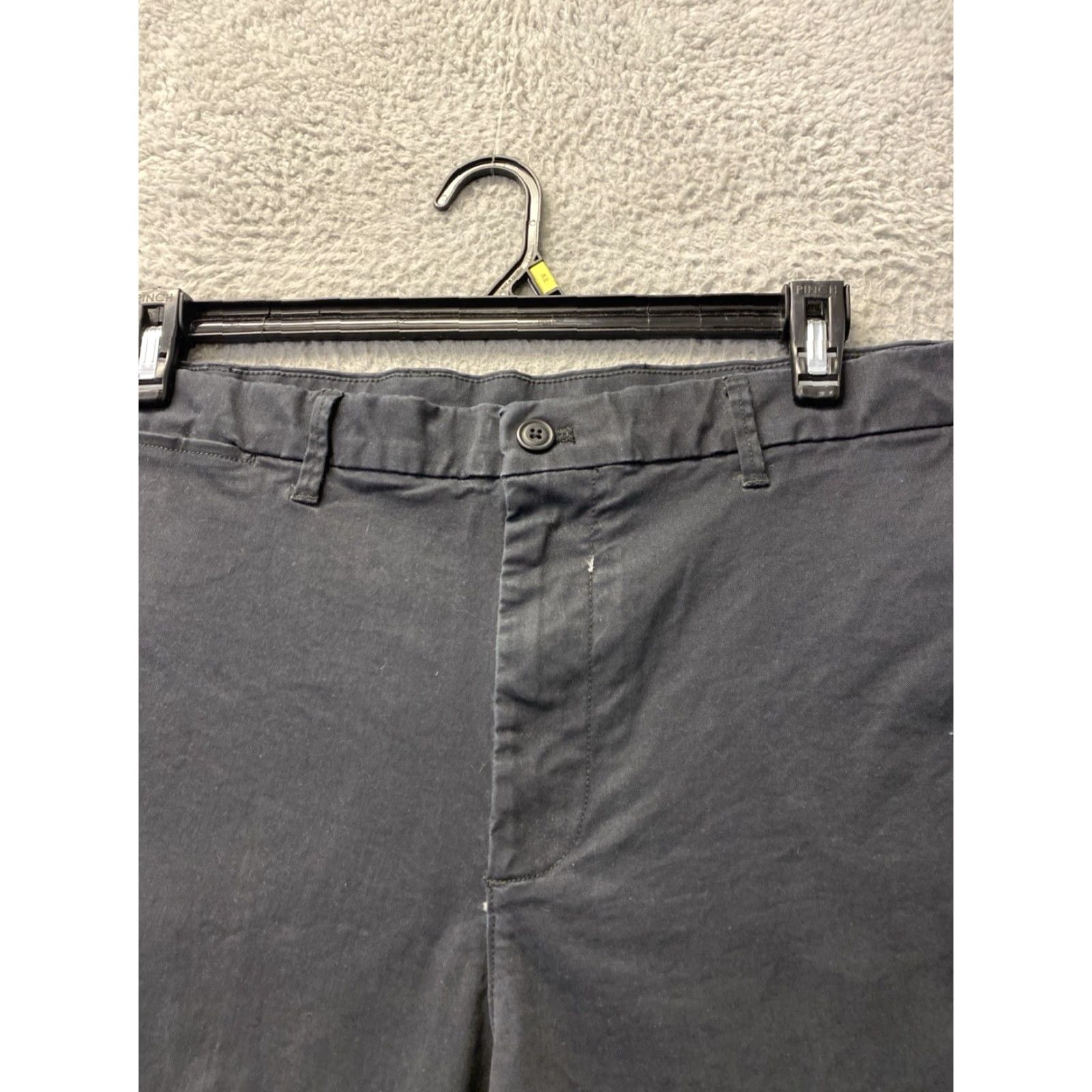 Gap VINTAGE Gap Chino Shorts Men Size 40 Black Casual Flat Front Cotton All Season Size US 40 / EU 56 - 2 Thumbnail