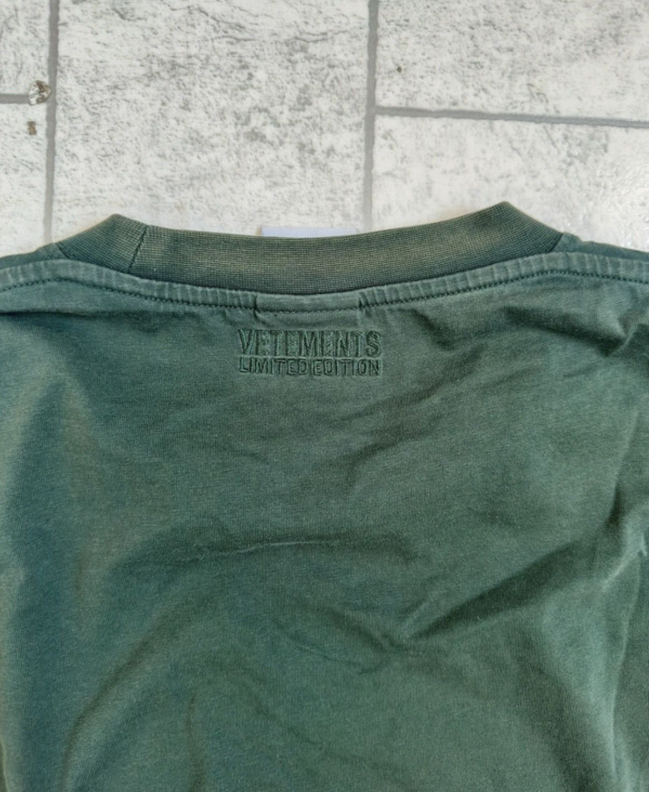 Vetements Vetements tee Size US XL / EU 56 / 4 - 3 Thumbnail