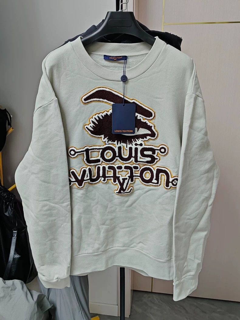 Louis Vuitton LOUIS VUITTON FW23 Logo Embroidered Crew Neck Pullover Swea Size US XXL / EU 58 / 5 - 1 Thumbnail
