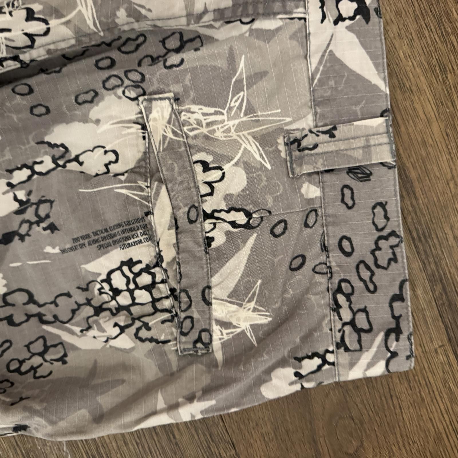Zoo York Zoo York x Futura Camo Shorts Size US 34 / EU 50 - 8 Thumbnail
