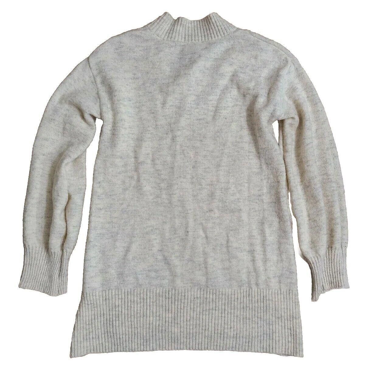 Designer Time And Tru Sweater Medium Beige Super Soft Long V Neck Size M / US 6-8 / IT 42-44 - 2 Thumbnail