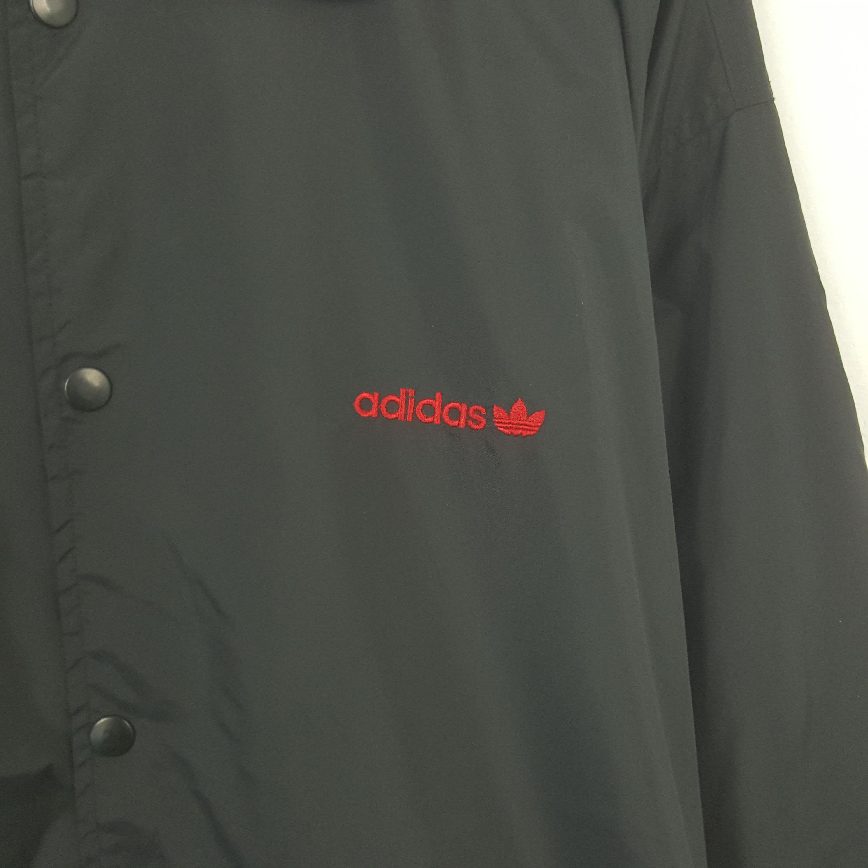 Adidas Vintage Adidas Trefoil Big Logo Windbreaker Jacket Size US XL / EU 56 / 4 - 4 Thumbnail