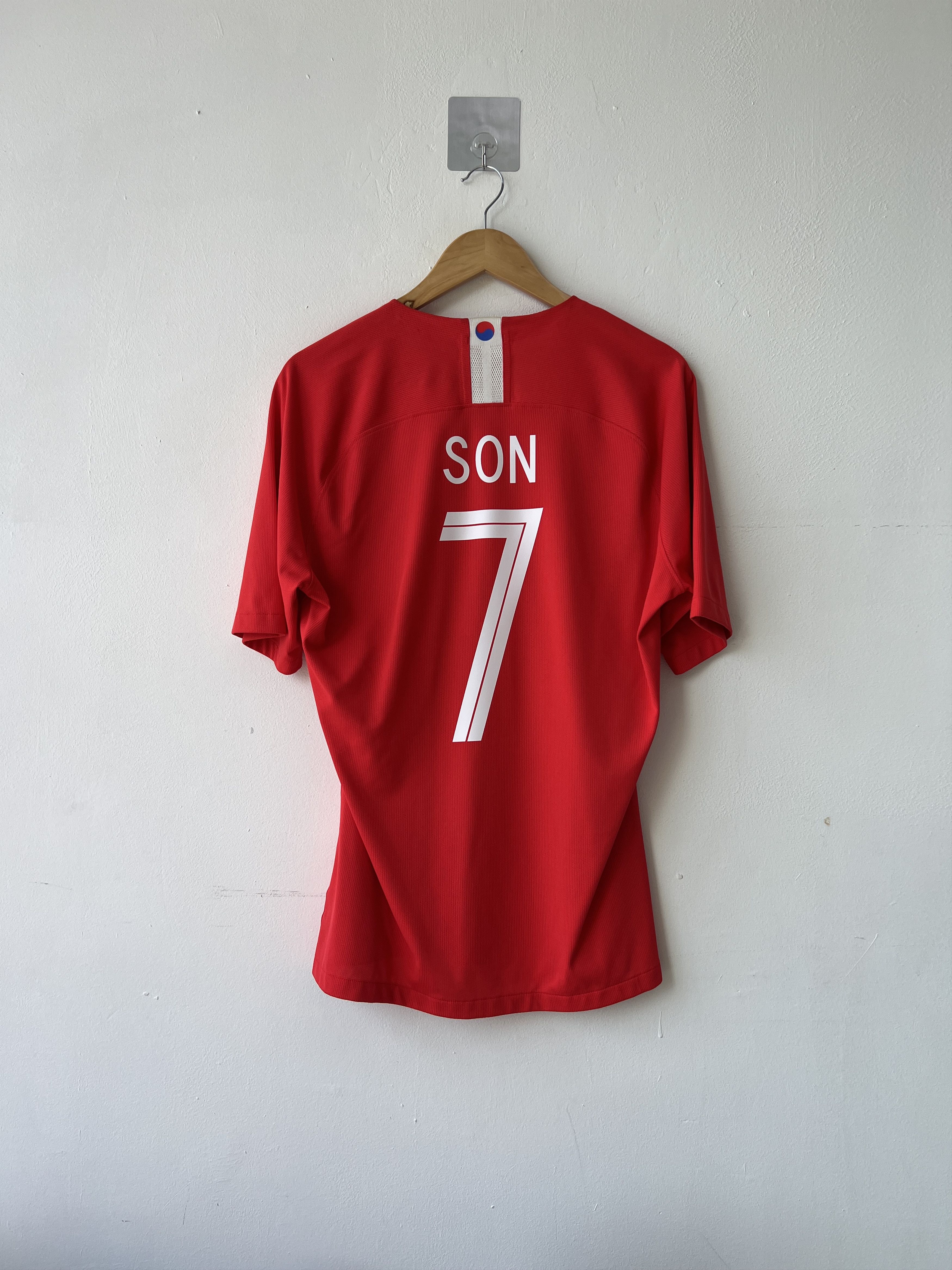 Nike (XL fits L) South Korea 2018-20 Home Player Version Kit Son Size US XL / EU 56 / 4 - 1 Thumbnail
