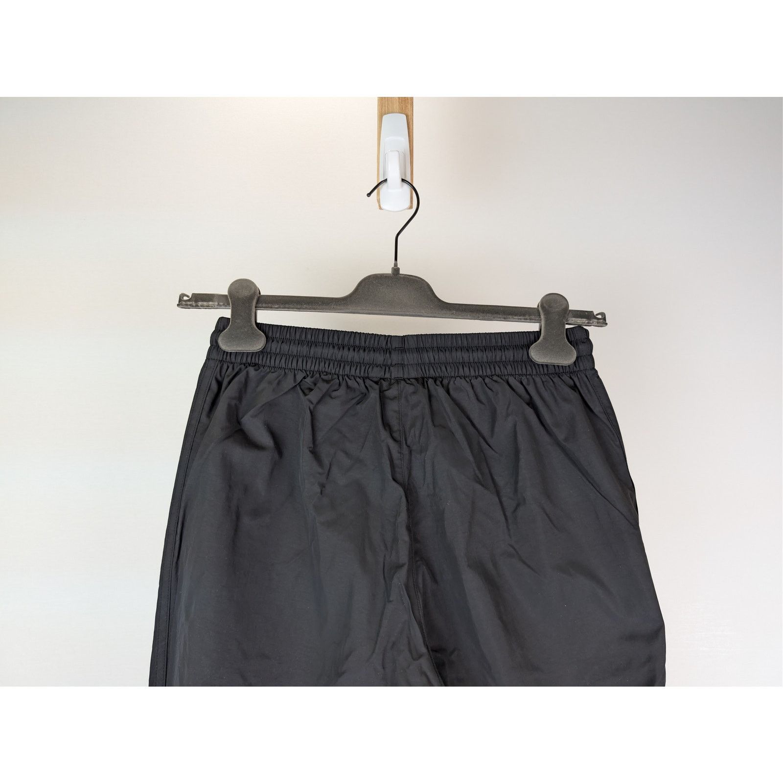 Adidas × JJJJound o1rshd1 JJJJ Trackpant Sweatpants in Black Size US 32 / EU 48 - 11 Thumbnail