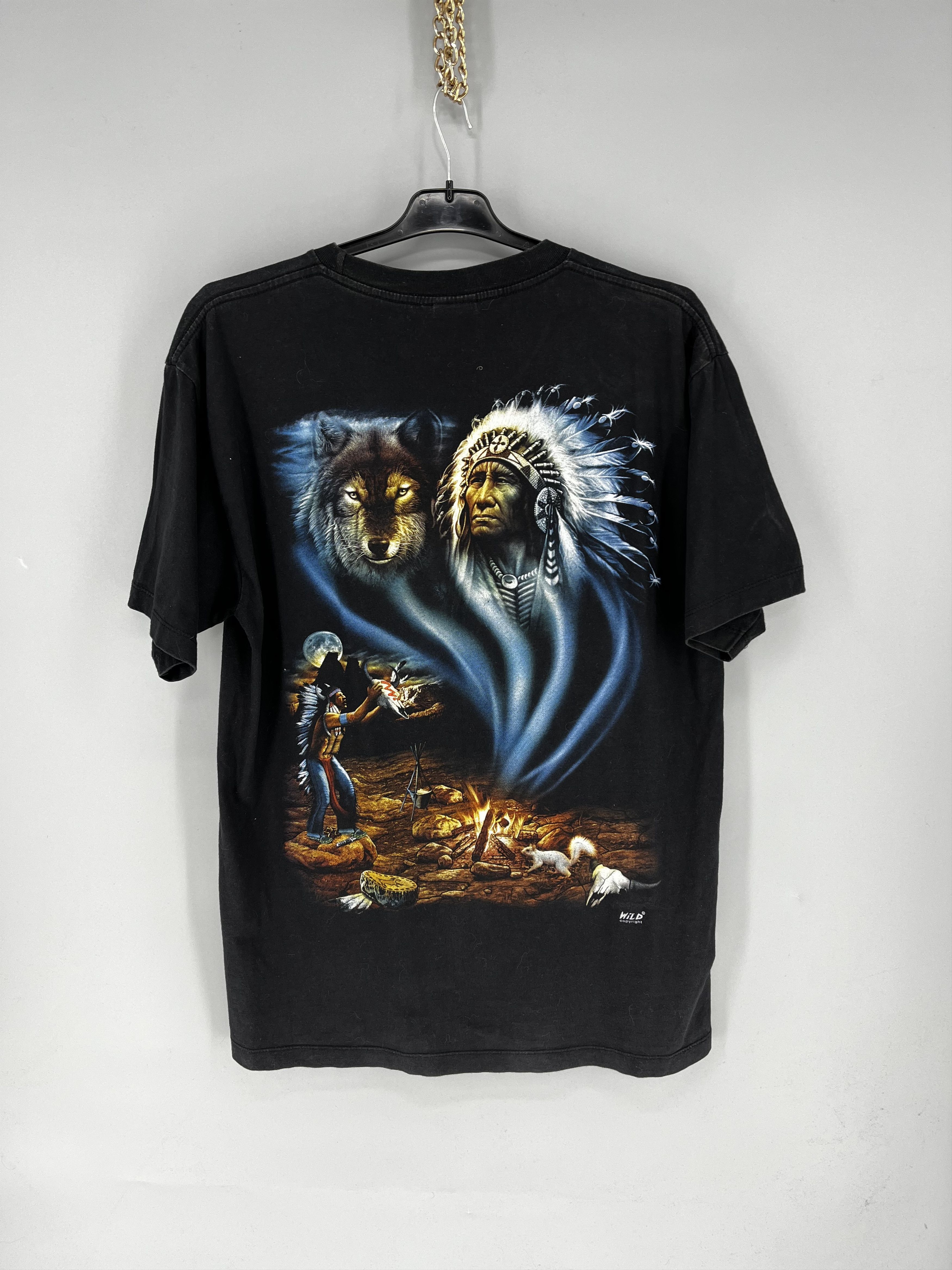 Band Tees Vintage Wild Indian Chief American Native Wolf heavy t-shirt Size US L / EU 52-54 / 3 - 8 Thumbnail