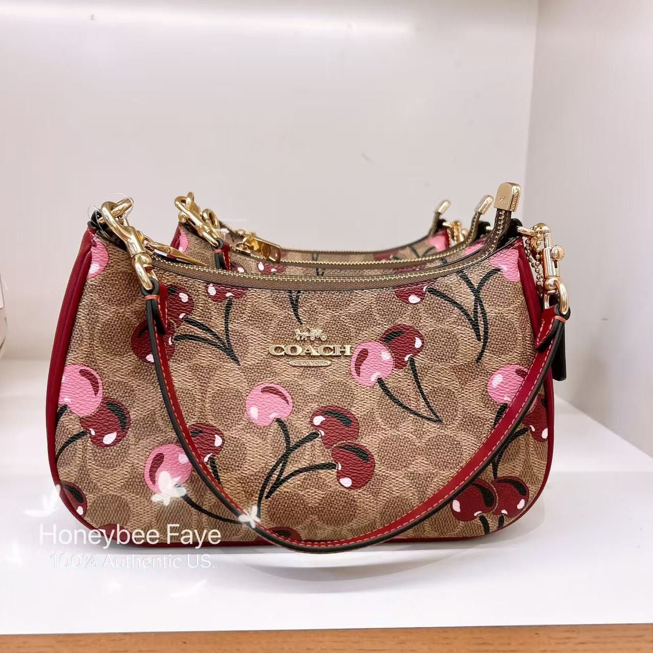 Coach Teri Shoulder Bag In Signature Canvas With Cherry CY694 Size ONE SIZE - 4 Thumbnail