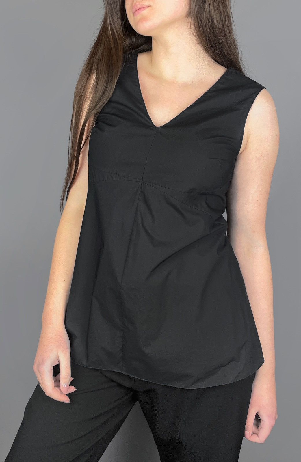 Marni Women's MARNI V-Neck Black Sleeveless Top Shirt Size 42 Size M / US 6-8 / IT 42-44 - 9 Thumbnail