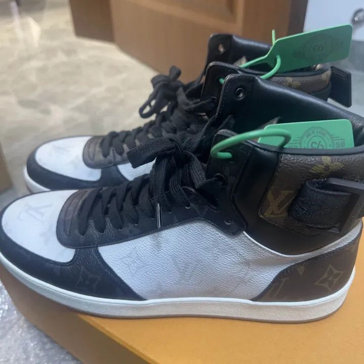 Louis Vuitton Louis Vuitton Rivoli Black and White High-Top Sneakers -250 Size US 9.5 / EU 42-43 - 1 Thumbnail