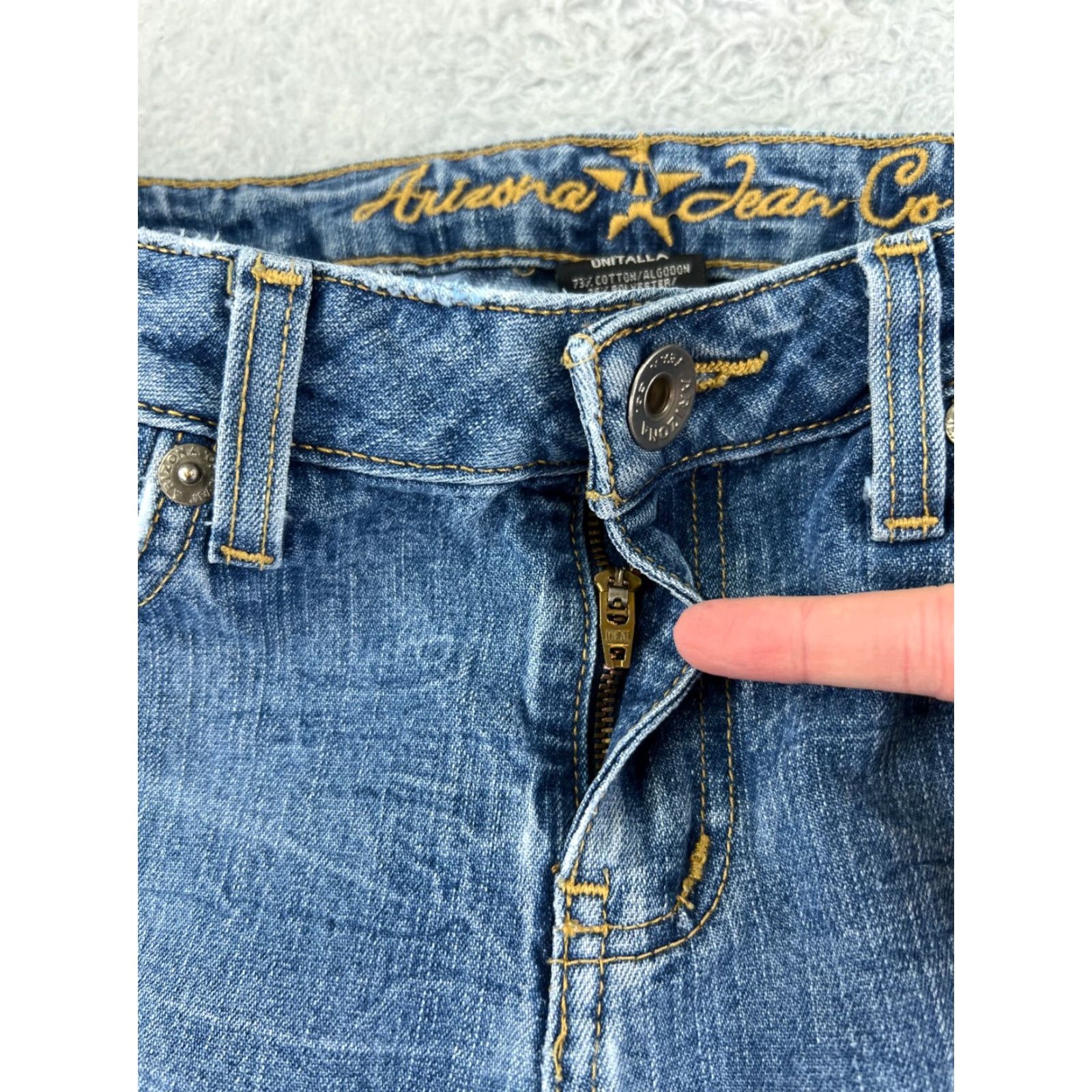 Lee Lee Jeans Bootcut Womens 12 Blue Denim Embroidered Cotton Blend Regular Inseam 29" 5-Pocket Designer Cowboy Southwestern American Small details Size 34" / US 12 / IT 48 - 7 Thumbnail