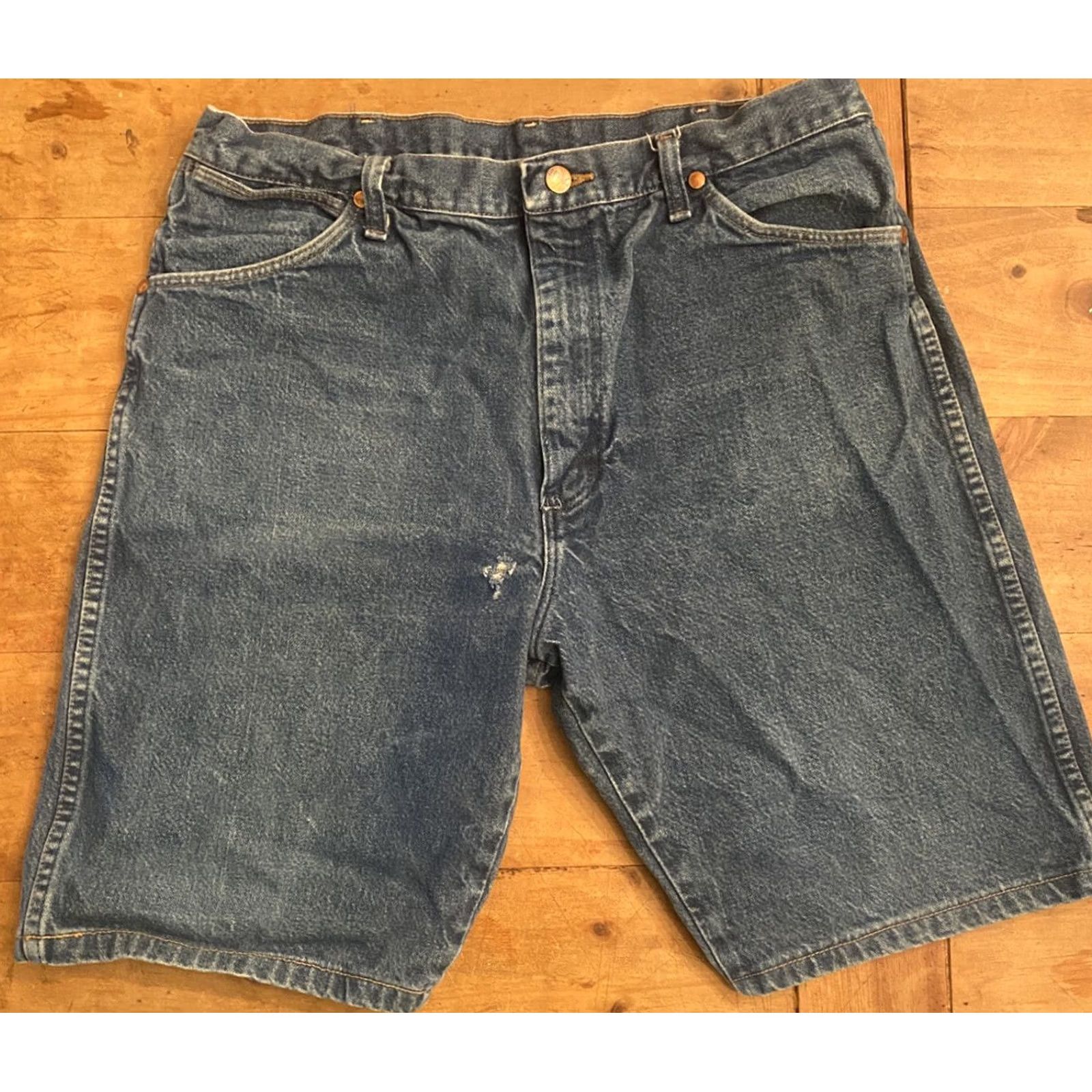 Wrangler Wrangler Men’s Blue Jean Shorts 36 Adult Male 36 Blue 13MWZPW Chino Shorts Mens Size US 36 / EU 52 - 4 Thumbnail