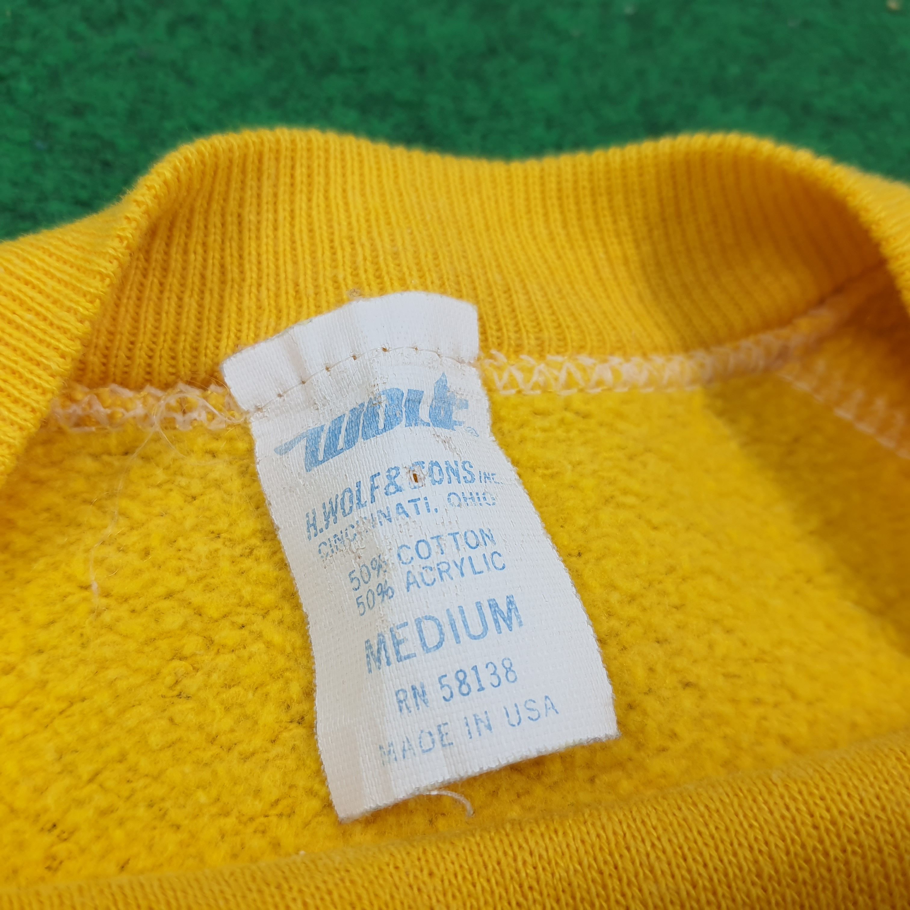 Vintage Vintage 80s University of Michigan College Crewneck C292N27 Size US S / EU 44-46 / 1 - 5 Thumbnail