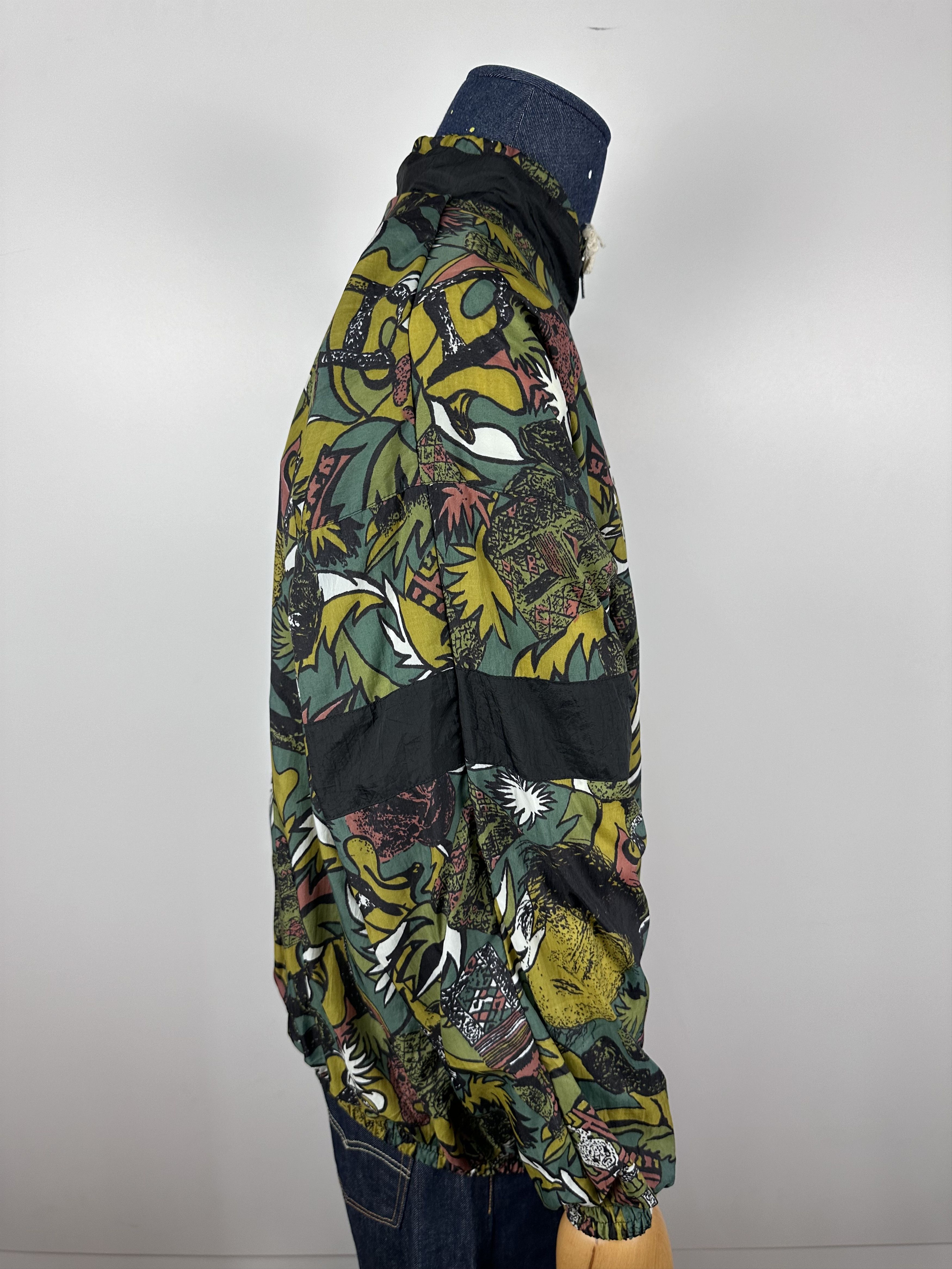 Vintage Vintage 90s Super Champ All Over Crazy Print Jacket Size US L / EU 52-54 / 3 - 7 Thumbnail