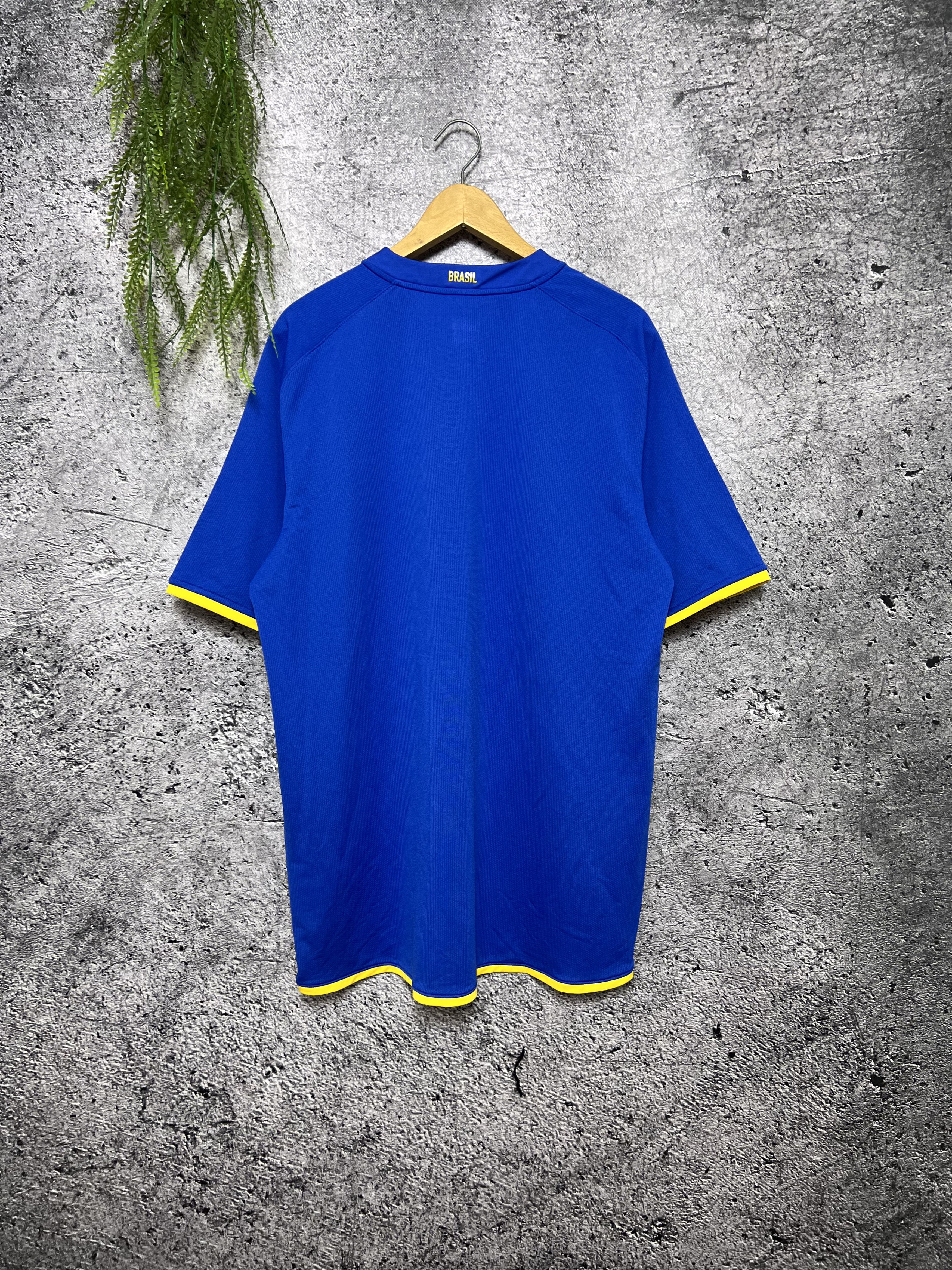 Nike 2007/2008 Nike Brazil Vintage Soccer Away Jersey Size US XL / EU 56 / 4 - 8 Thumbnail