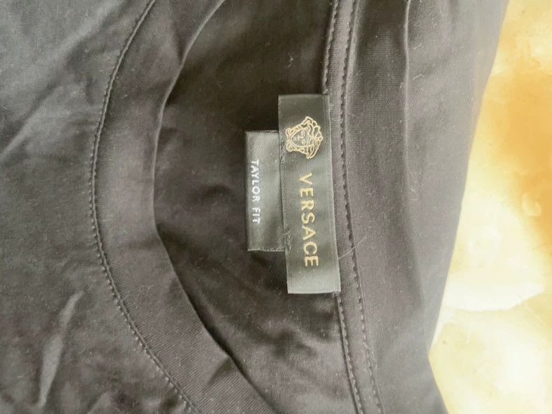 Versace Versace Medusa embroidered T-shirt Size US L / EU 52-54 / 3 - 2 Thumbnail