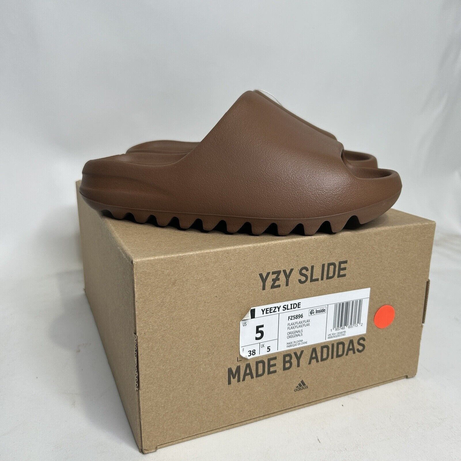 Adidas Adidas Yeezy Slide “Flax” 2024 Size US 6 / IT 36 - 1 Thumbnail