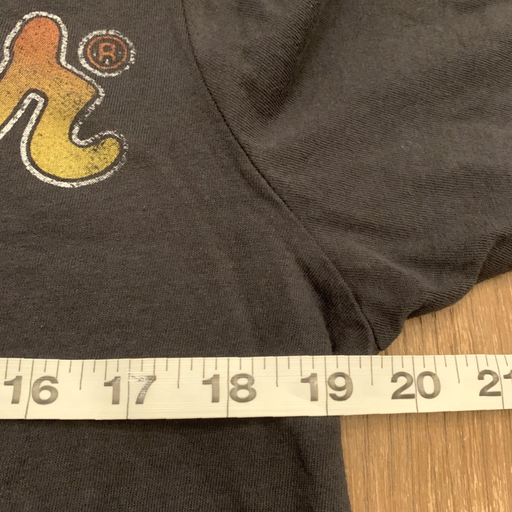 Old Navy Fender Guitars and Roses Medium Rock Band Guitar T-Shirt Old Navy Size US M / EU 48-50 / 2 - 5 Thumbnail