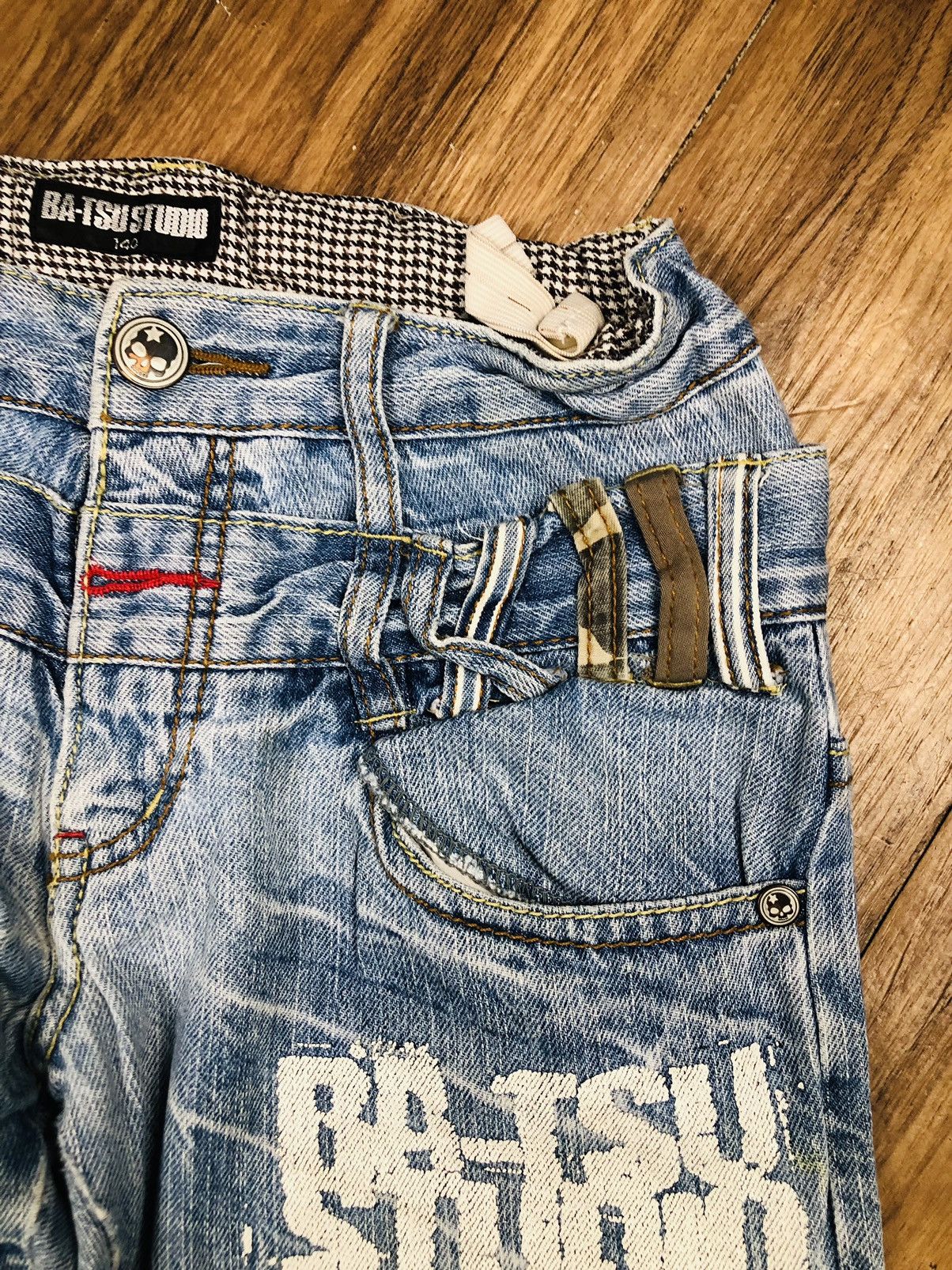 Japanese Brand BA-TSU STUDIO Y2K Reworked Distressed Denim (37) Size US 27 - 6 Thumbnail