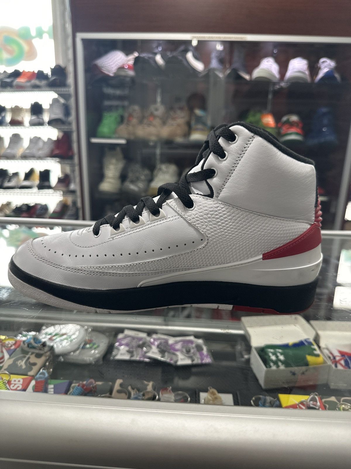 Jordan Brand Jordan 2 ‘Chicago’ Size US 9 / EU 42 - 2 Thumbnail