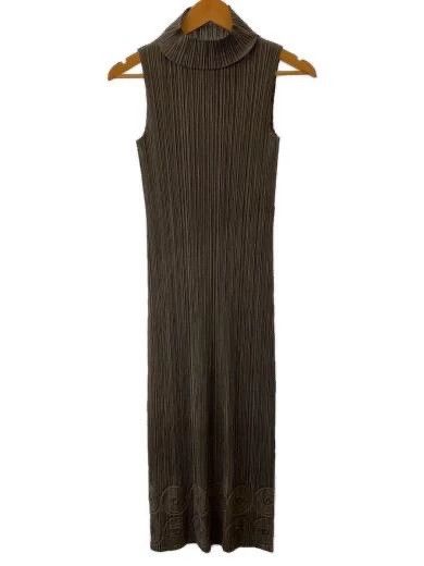 Issey Miyake Issey Miyake Dark grey pleated skirt Size L / US 10 / IT 46 - 2 Thumbnail
