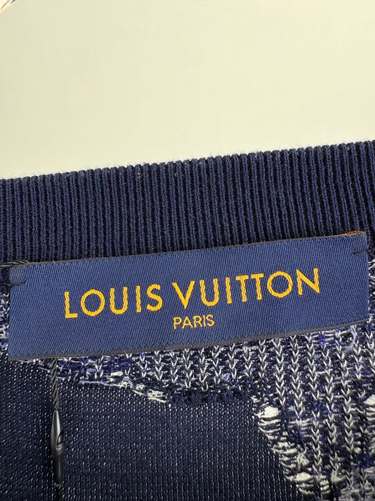 Louis Vuitton LOUIS VUITTON Dark Blue Monogram Gradient Short Sleeve K1 Size US XL / EU 56 / 4 - 4 Thumbnail