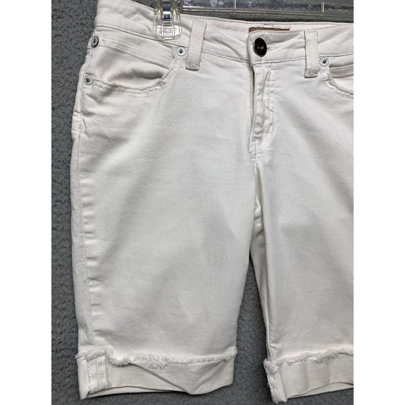 Vintage Nobo Shorts Women's/Juniors Size 11 White 6 Pockets Gold Stitching-Back Pockets Regular Fit Cotton & Spandex Casual Modern Chino 10in Inseam Size 32" / US 10 / IT 46 - 2 Thumbnail