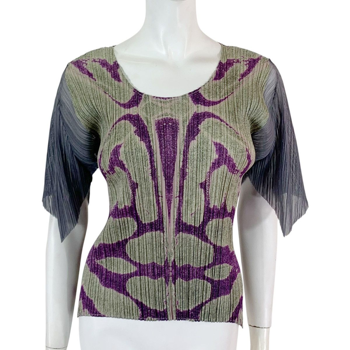 トップス AYA Issey Miyake Issey Miyake x Aya Takano AW04 Top | Grailed