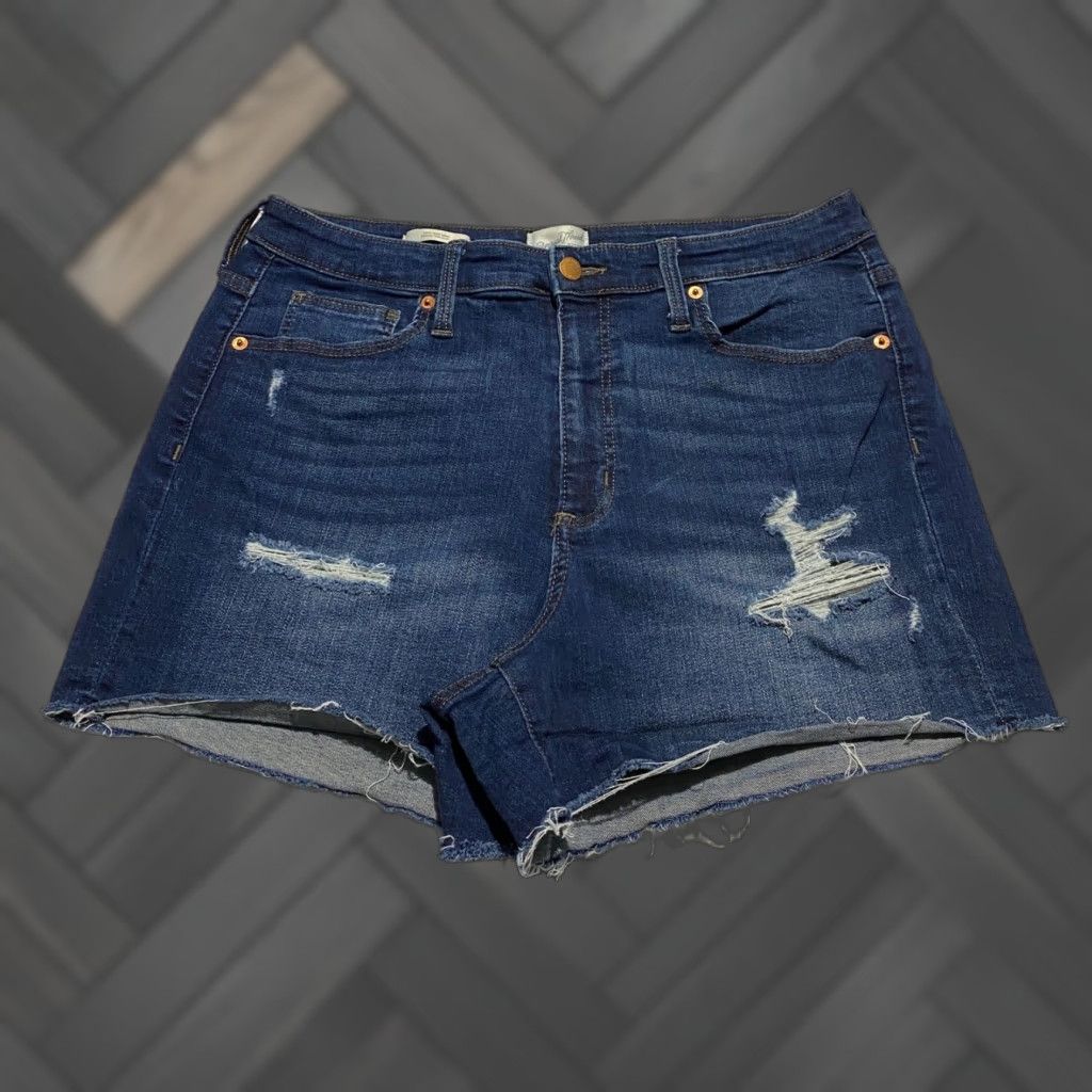 Vintage Universal Thread Denim Shorts 32 High Rise Midi Distressed Cut-Off Women's Jeans Shorts Blue Cotton Spandex Polyester Casual Summer Vintage No Size 24" / US 00 / IT 34 - 1 Thumbnail