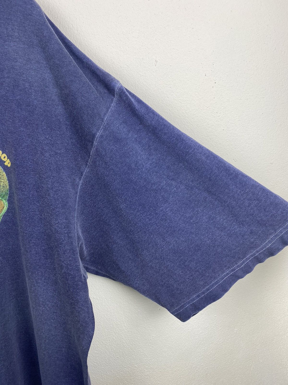 Alien Workshop Rare! Vintage 90s ALIEN WORKSHOP Ripoff NBA Sunfaded Tee Size US XL / EU 56 / 4 - 7 Thumbnail