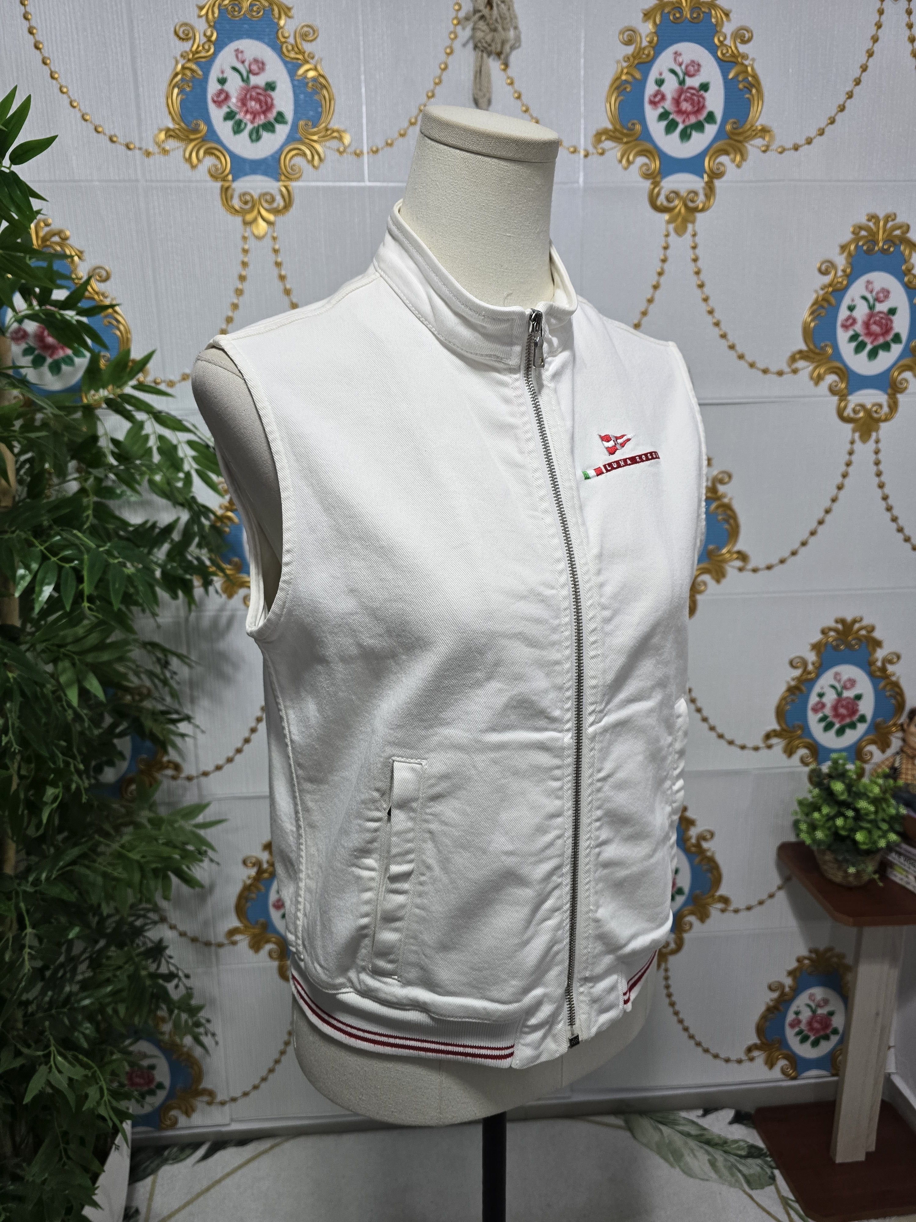 Prada PRADA LUNA ROSSA vintage very rare size MEDIUM Size M / US 6-8 / IT 42-44 - 5 Thumbnail