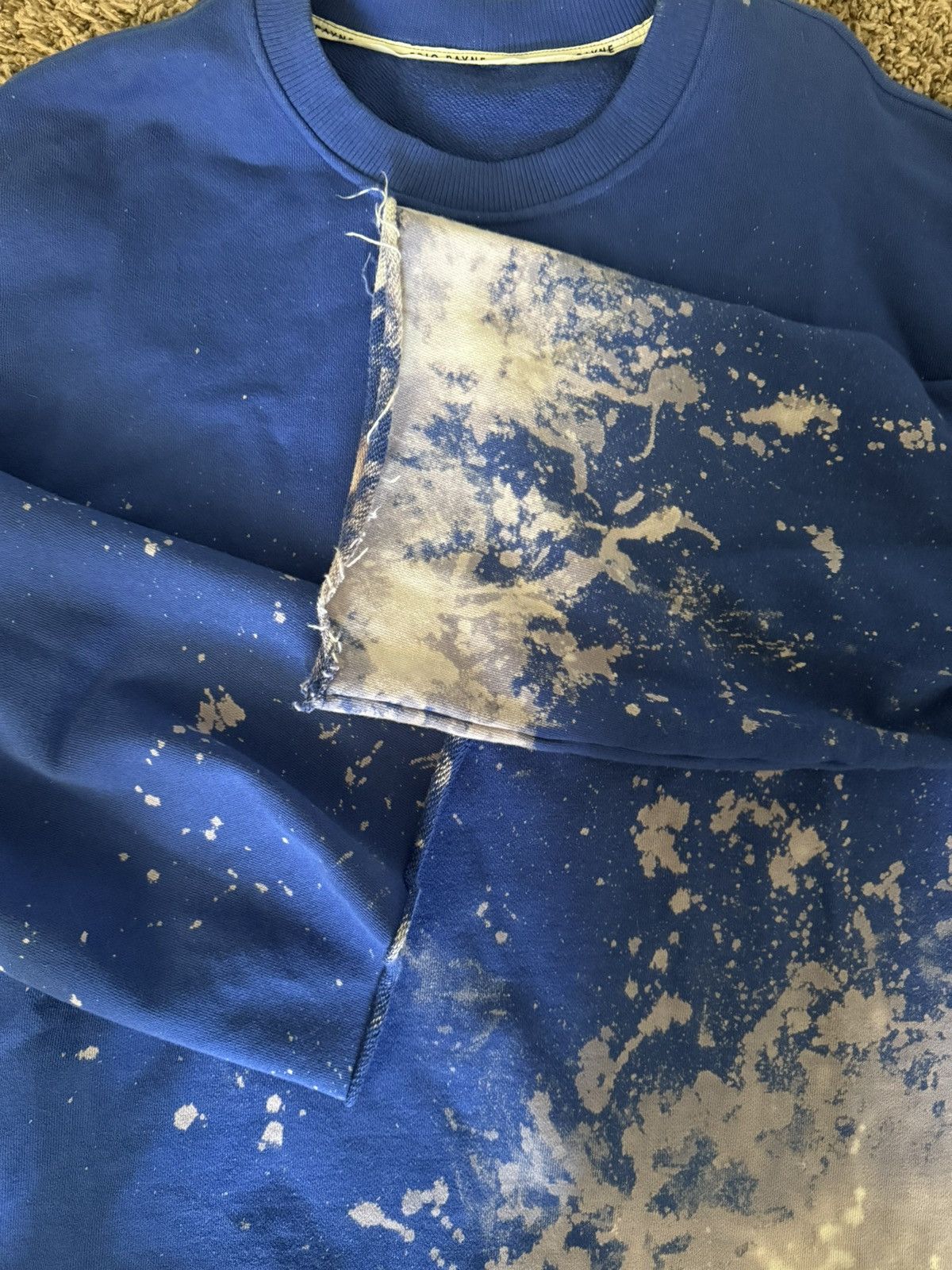 Eric Payne Eric Payne Blue Bleached Crewneck Size US M / EU 48-50 / 2 - 3 Thumbnail
