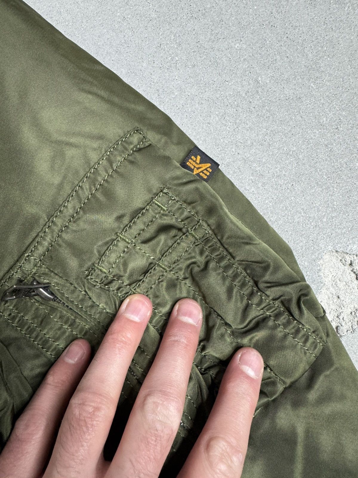 Alpha Industries × Vintage Vintage Alpha Industries Hooded Bomber Jacket Size US XL / EU 56 / 4 - 4 Thumbnail
