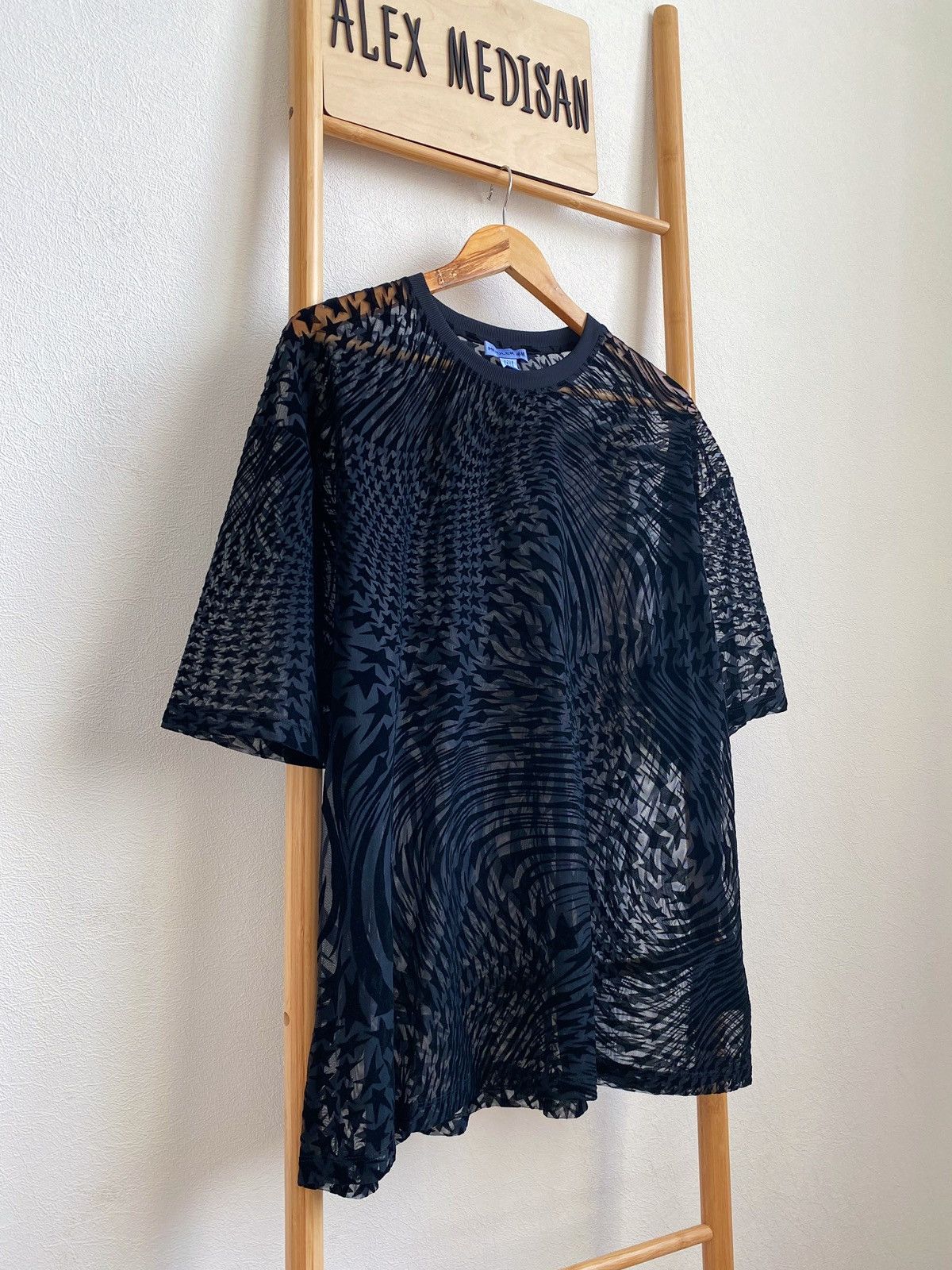 Mugler Mugler x H&M Swirling Star Mesh T-Shirt Size US XXL / EU 58 / 5 - 9 Thumbnail