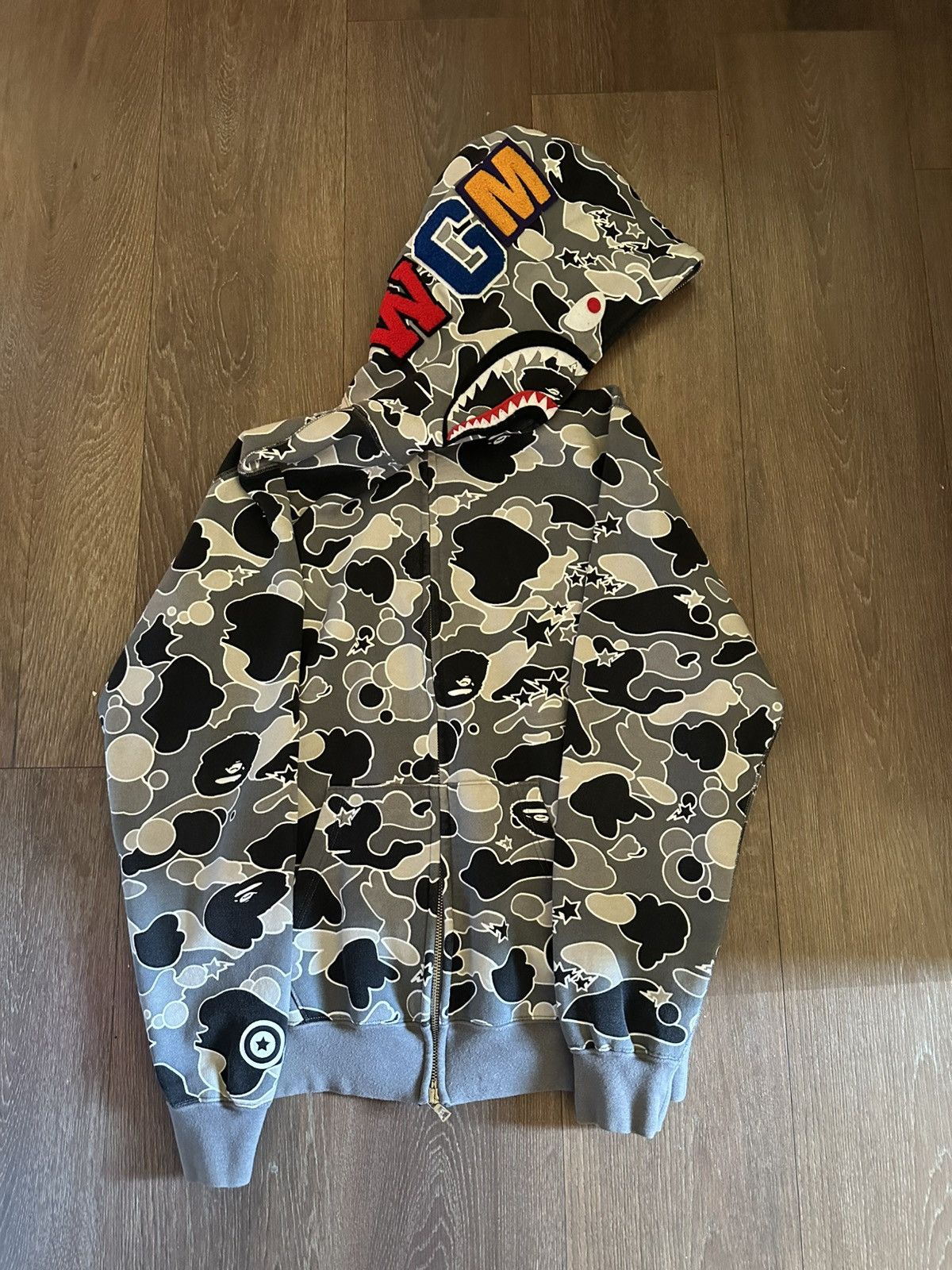 Bape Bape Shark Hoodie Gray Sta Camo Size M / US 6-8 / IT 42-44 - 2 Thumbnail