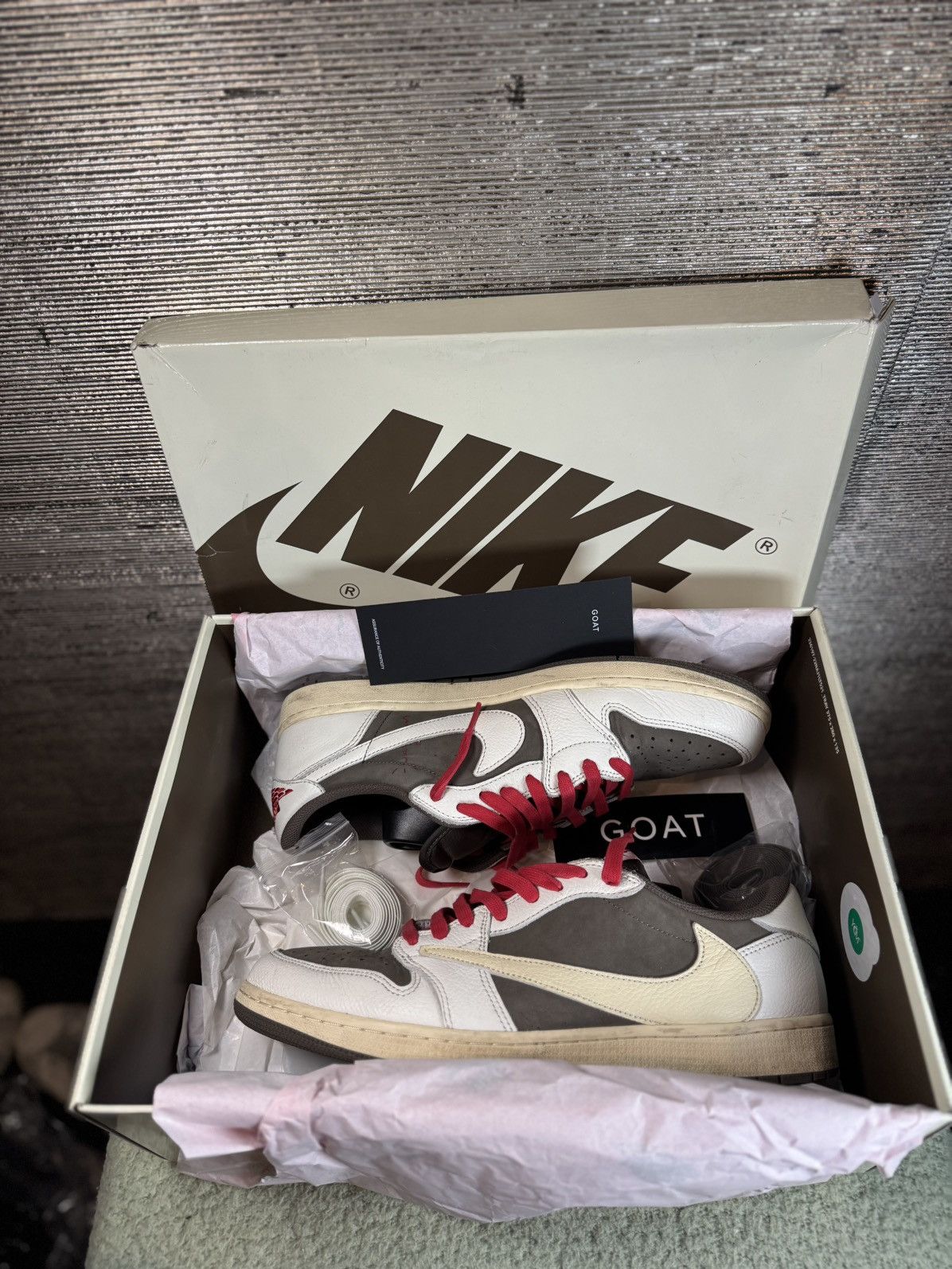 Jordan Brand × Travis Scott Travis Scott x Air Jordan 1 Retro Low OG ‘Reverse Mocha’ Size US 13 / EU 46 - 1 Thumbnail