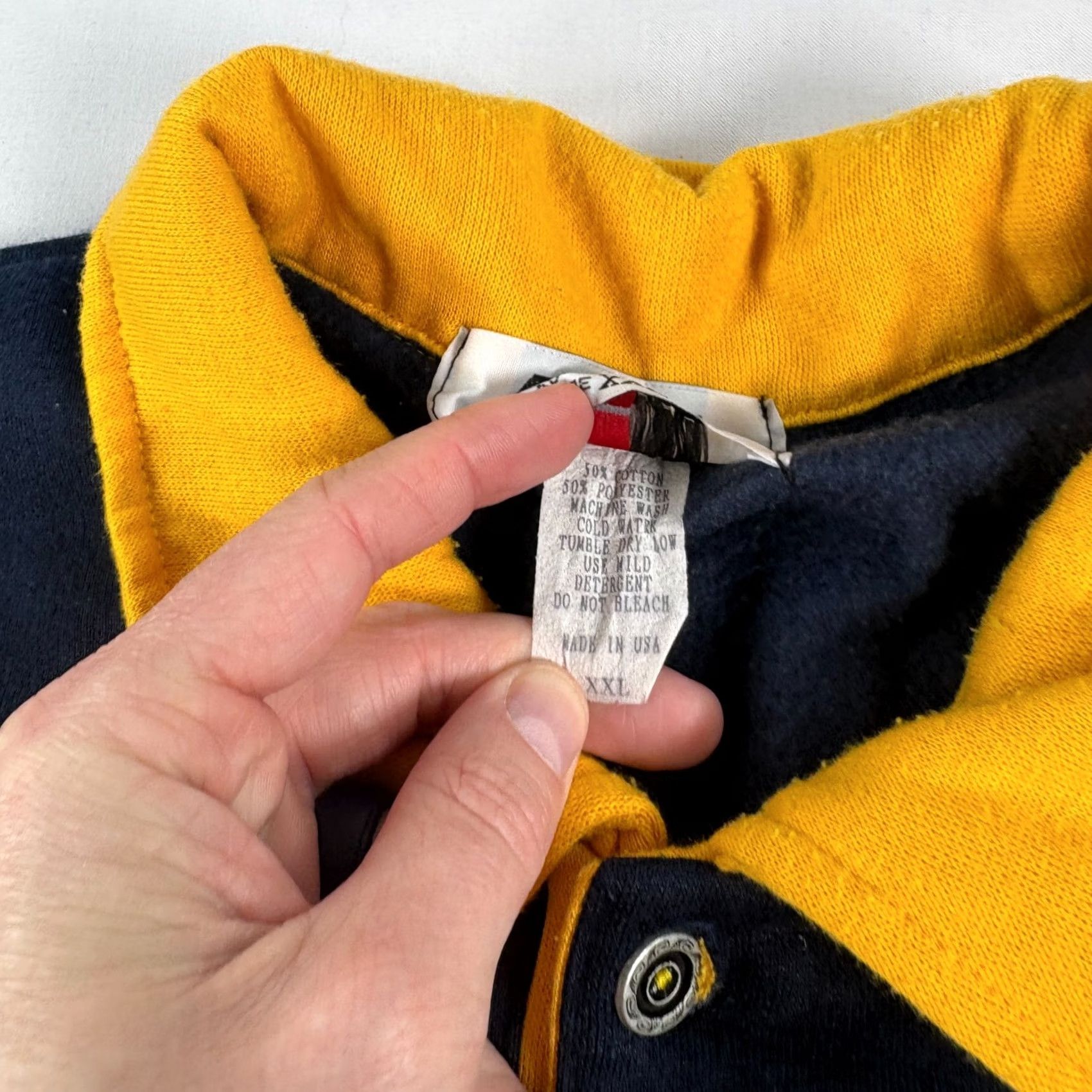 Fubu VINTAGE FUBU Shirt Mens 2XL Blue 90s Sweatshirt Yellow Pullover Hip Hop USA Made Size US XXL / EU 58 / 5 - 4 Thumbnail