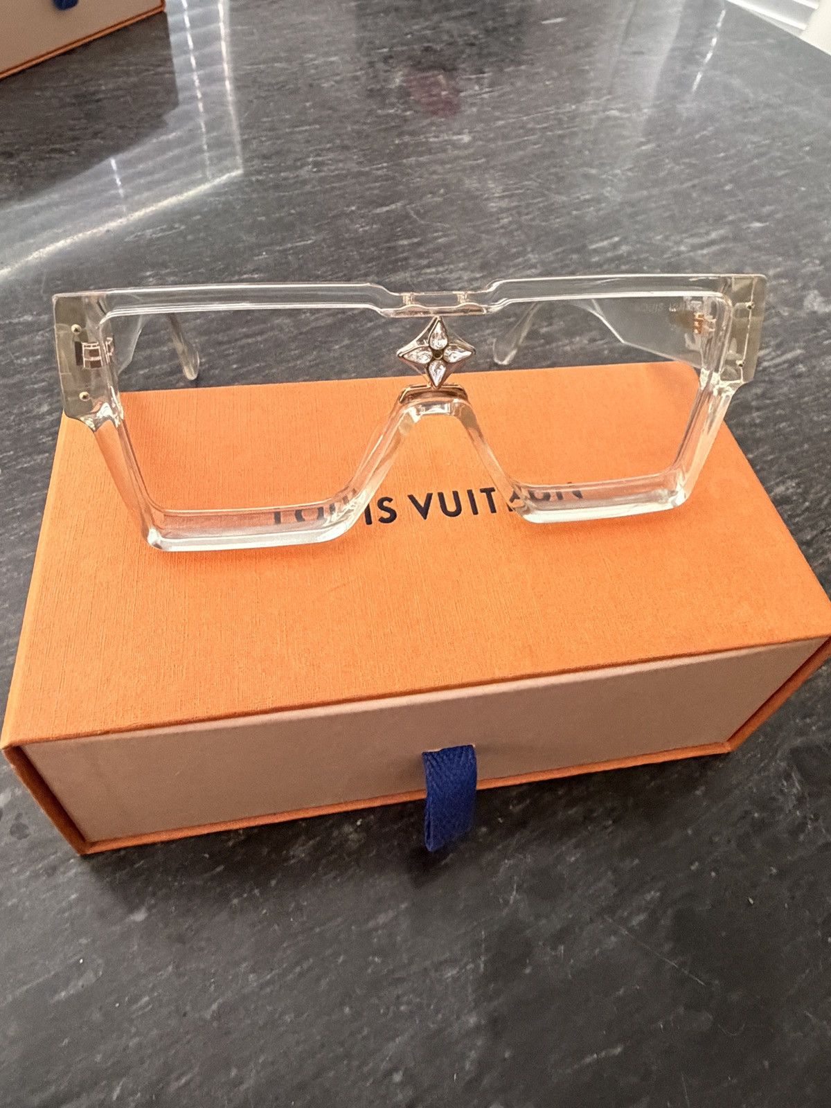 Louis Vuitton Louis Vuitton Clear Crystal-Accent cyclone Sunglasses Size ONE SIZE - 1 Thumbnail