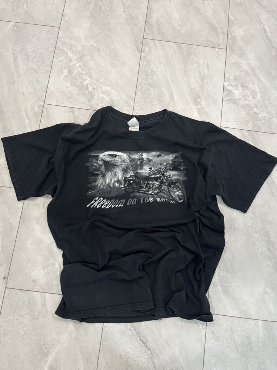 Gildan × Harley Davidson × Vintage Vintage Freedom on the Road Biker Tee Size US XL / EU 56 / 4 - 1 Thumbnail