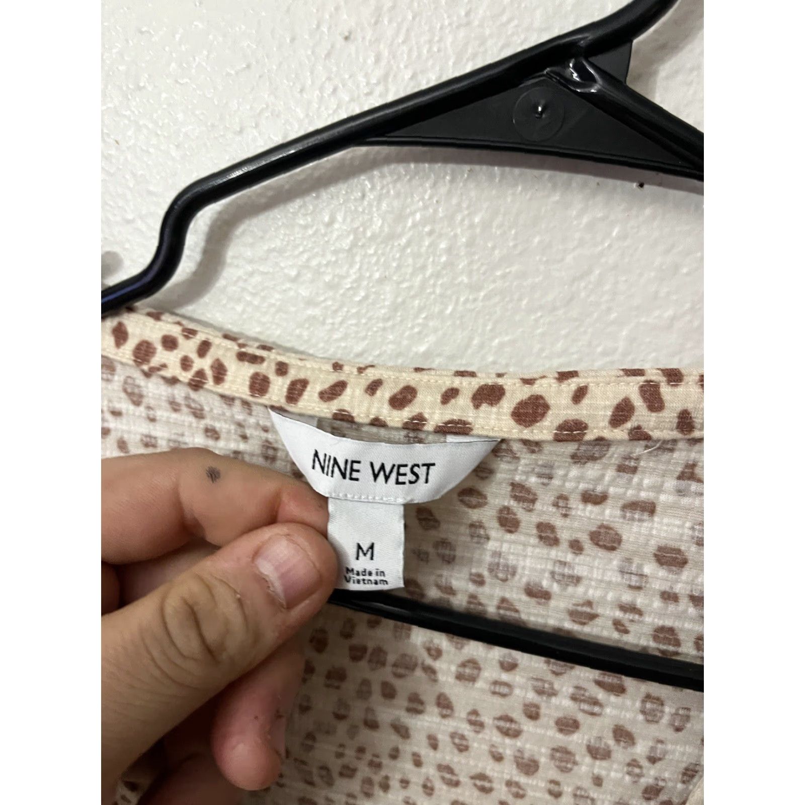 Nine West Nine West Blouse Shirt Women Multicolor Animal Print Cheetah Puff Short Sleeve Square Neck M Adult Womens Size M / US 6-8 / IT 42-44 - 2 Thumbnail