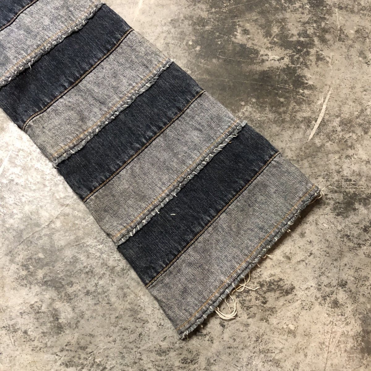 Japanese Brand × Seditionaries Unbranded Flare Jeans Size US 26 / EU 42 - 10 Thumbnail