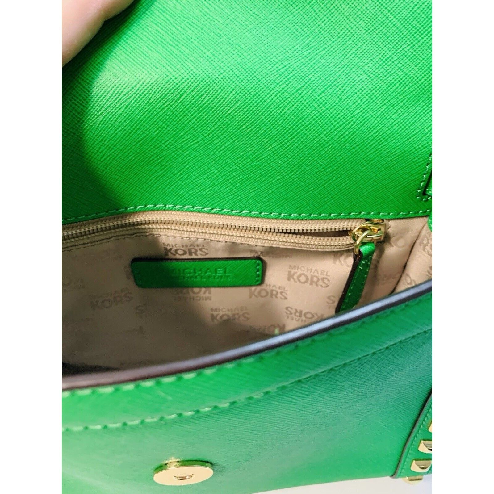 Michael Kors NWOT Michael Kors Dillon Green Palm STD MD Messenger Leather Size ONE SIZE - 16 Thumbnail