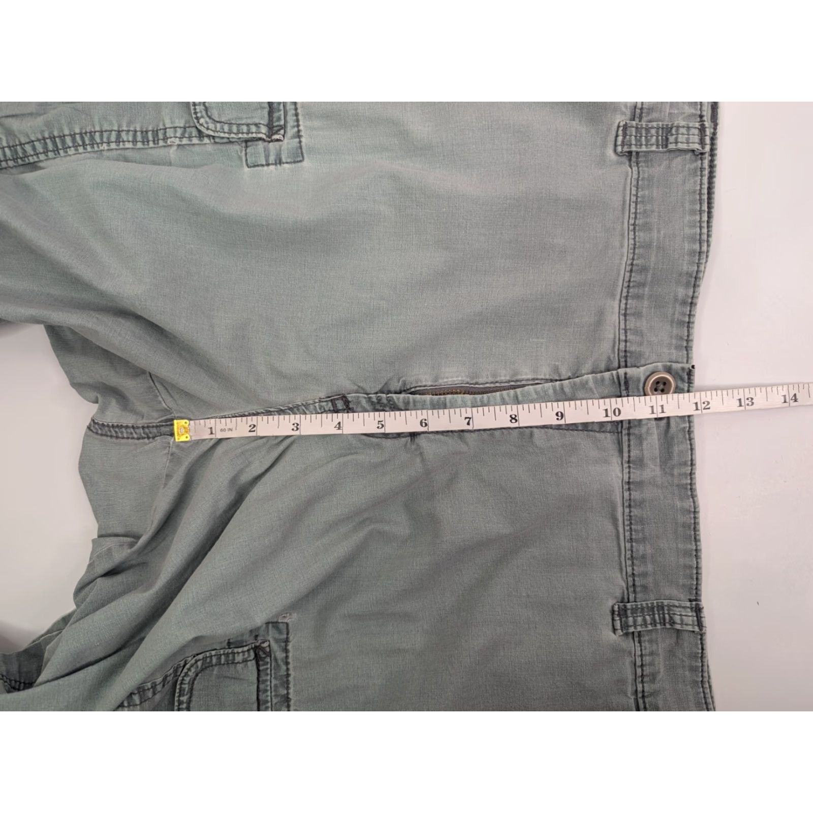 Izod VINTAGE IZOD Saltwater Cargo Shorts Men 42 Gray Green Stretch Outdoors Hiking Distressed Size US 42 / EU 58 - 5 Thumbnail
