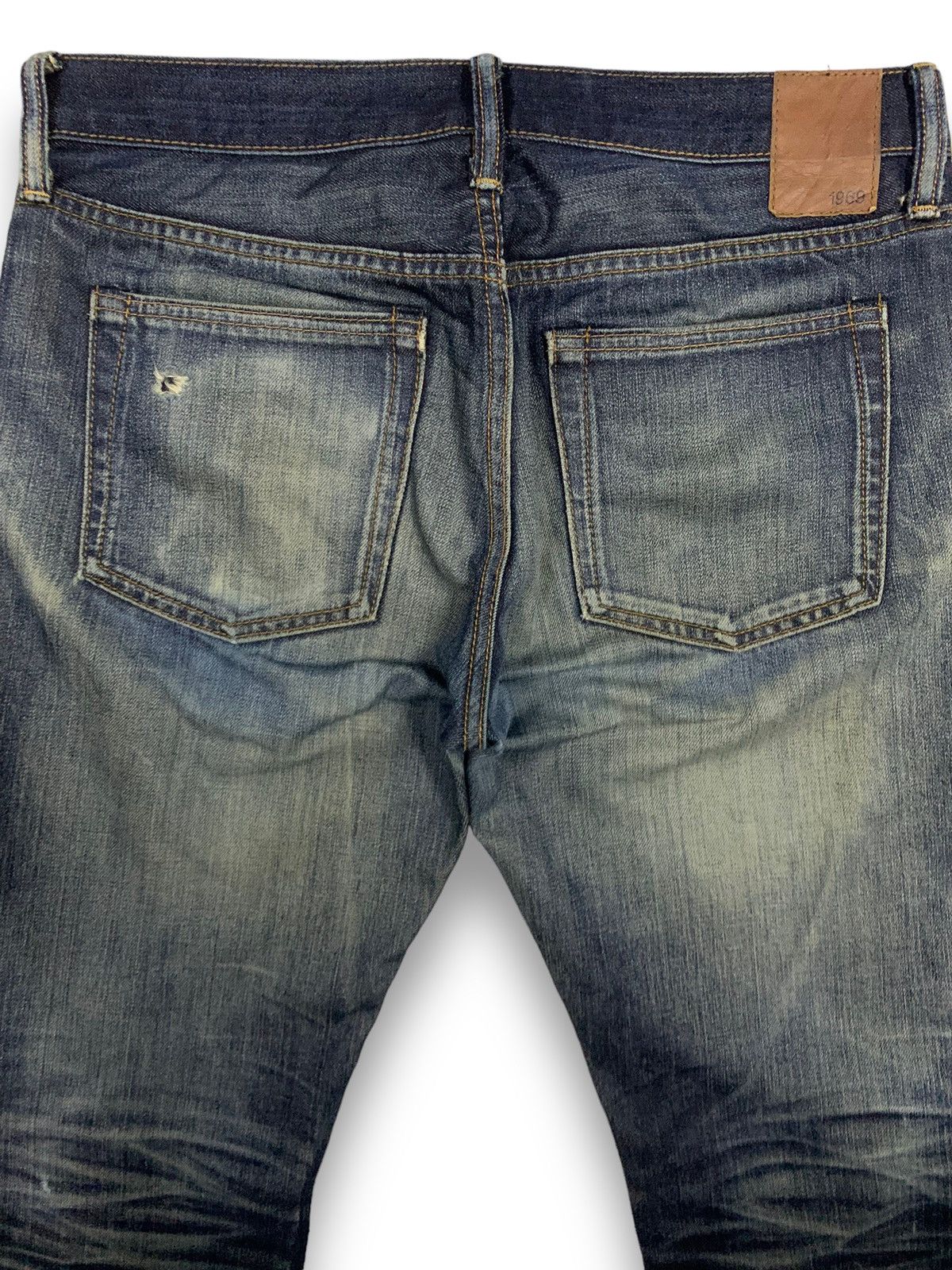 Gap Vintage Gap 1969 Dark Blue Wash Slim Distressed Jeans Size US 30 / EU 46 - 13 Thumbnail